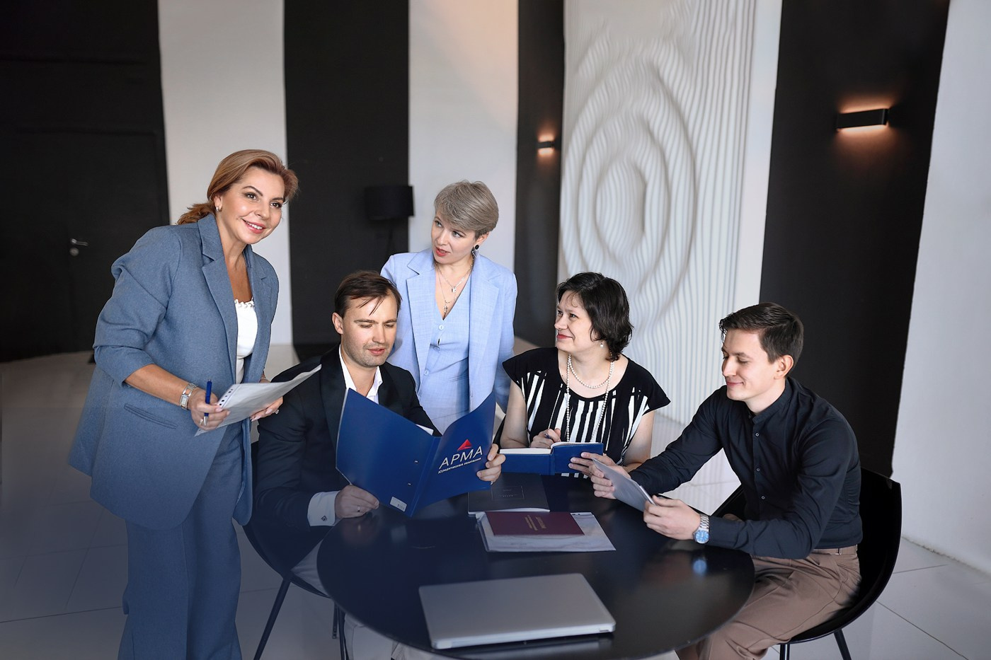 Юридическая компания АРМА: как визуал формирует доверие. Елена Шуваева | Визуальный стратег и фотограф в Москве