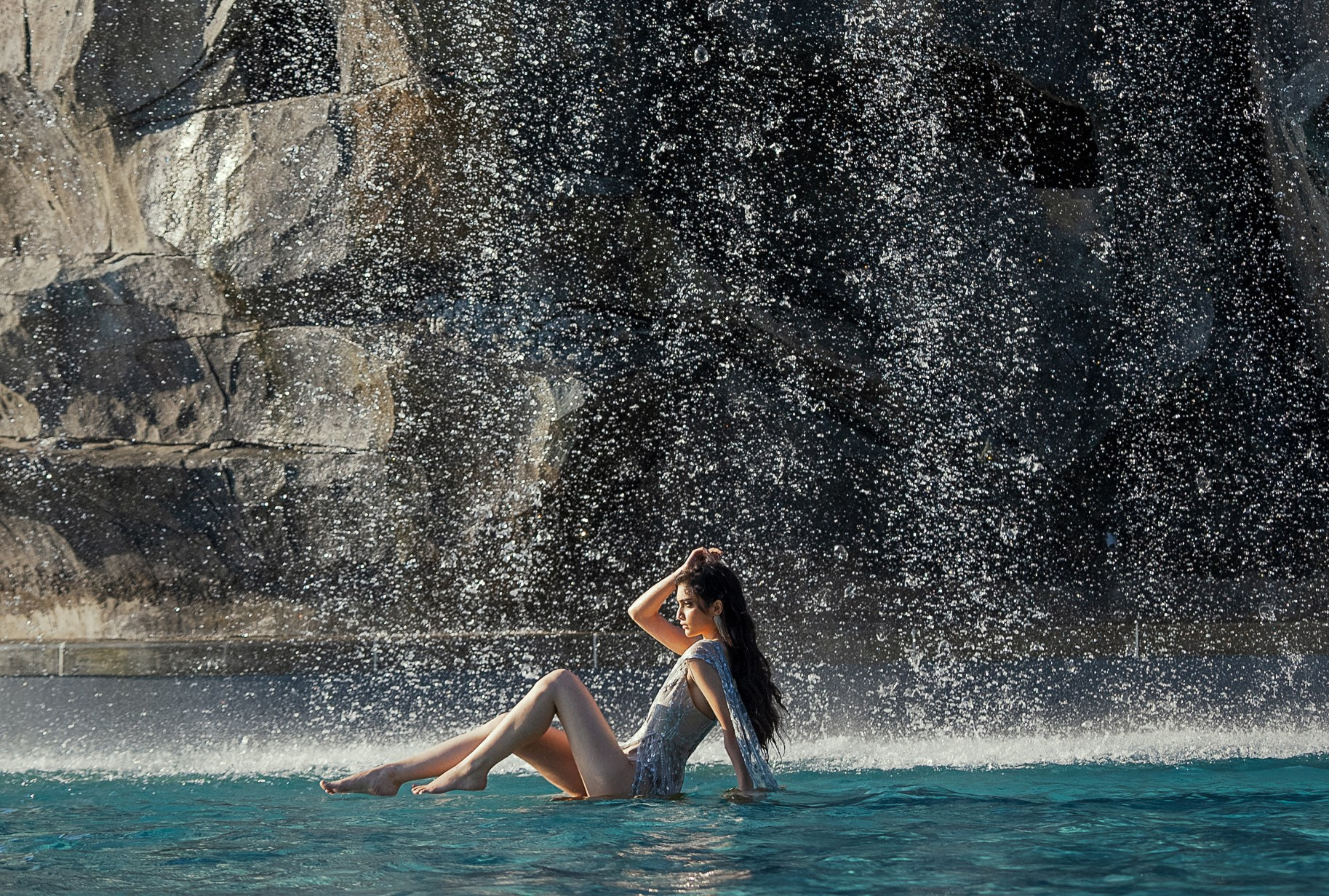 Водопад в Замке Гарибальди. Фотограф Батурин Денис — Фотосессия в Замке Гарибальди