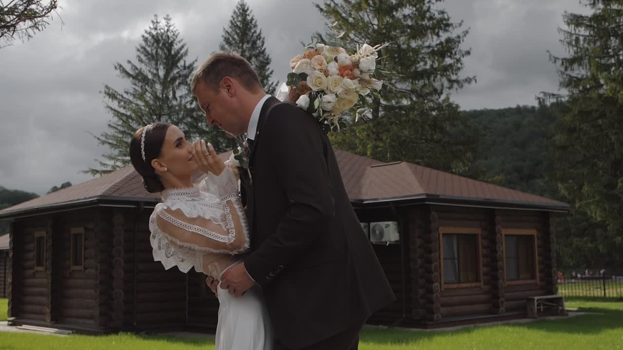 Свадебное видео в Пятигорске. Видеограф на свадьбу в Пятигорске и КМВ Руслан Аджикеримов