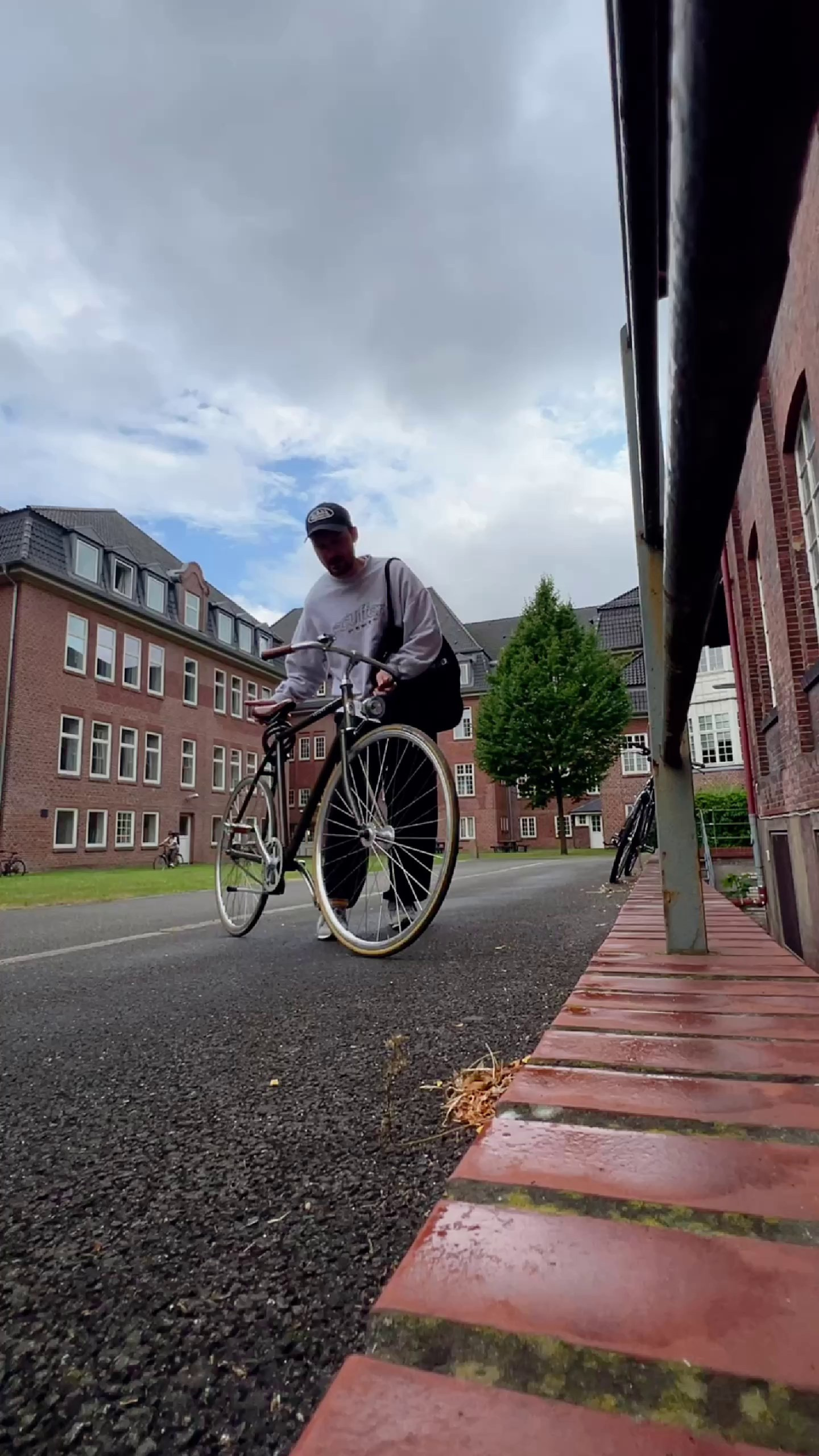 Монтаж из ваших исходников. Видеограф в Москве Мария Алыпова