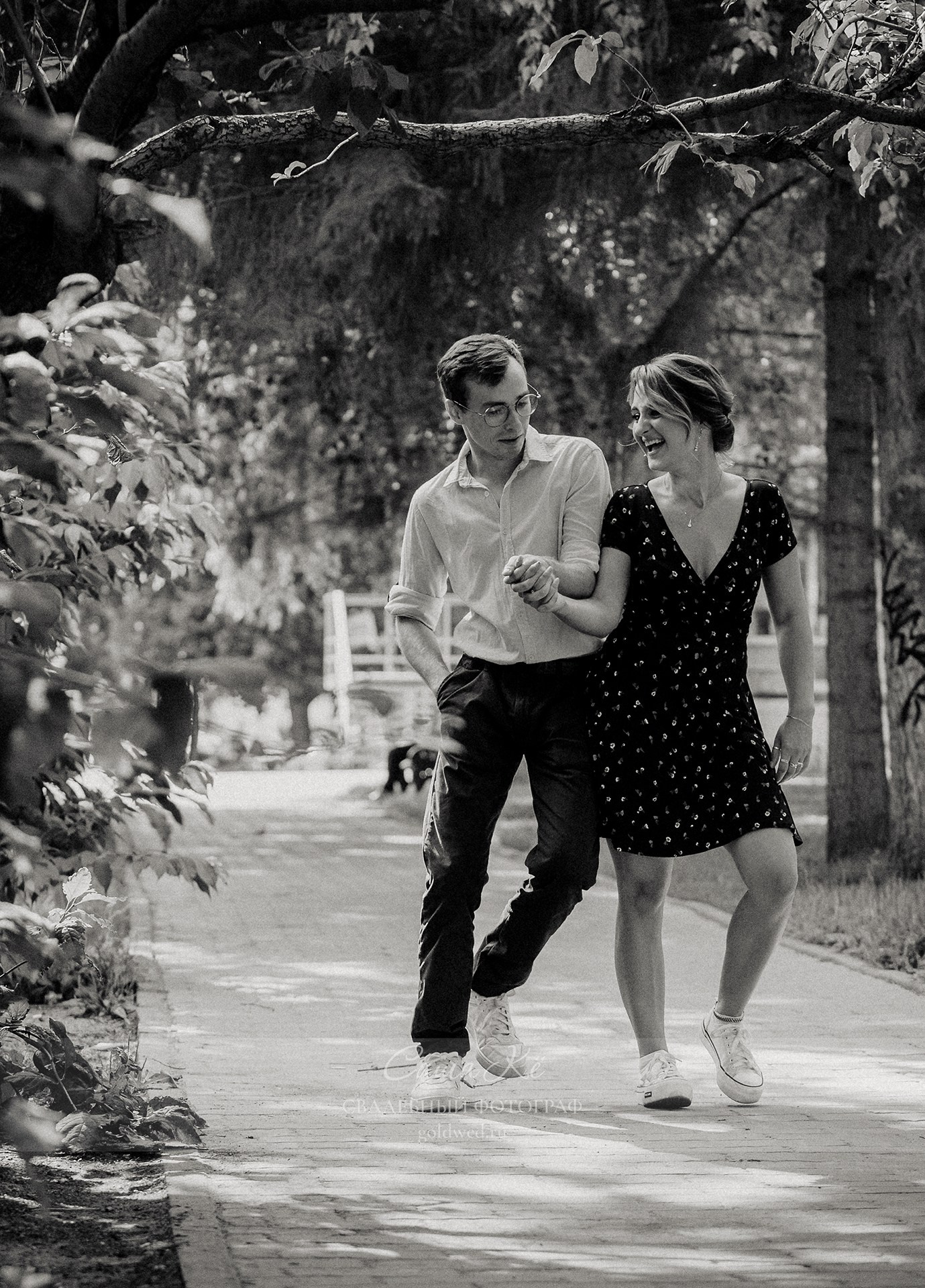 Профессиональная предсвадебная фотосессия в Новосибирске — любовь, нежность и романтика от Саши Кё. Свадебный, семейный и event фотограф в Новосибирске и Новосибирской области Саша Кё