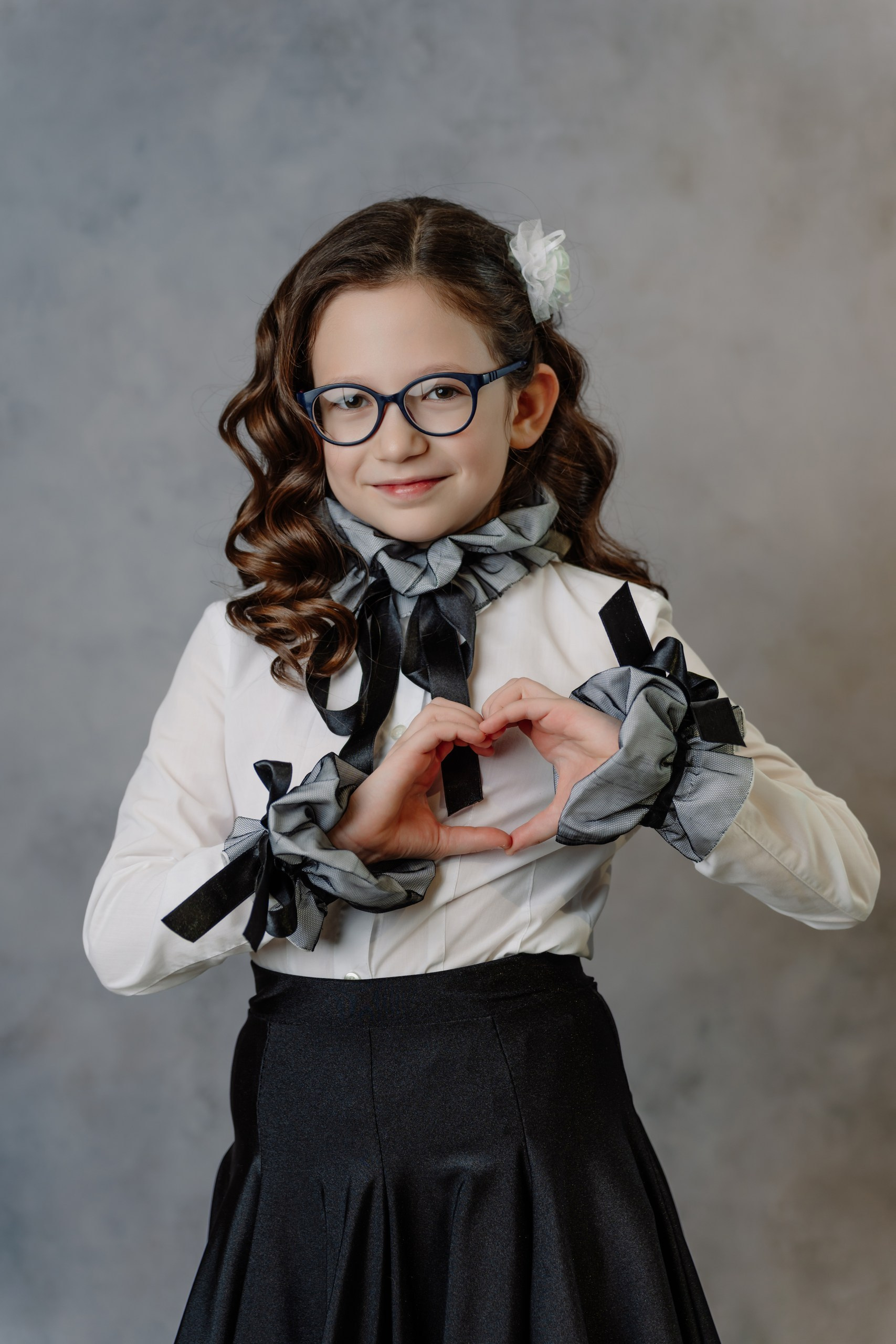 Выпускные альбомы. Akhmadeevmedia.ru