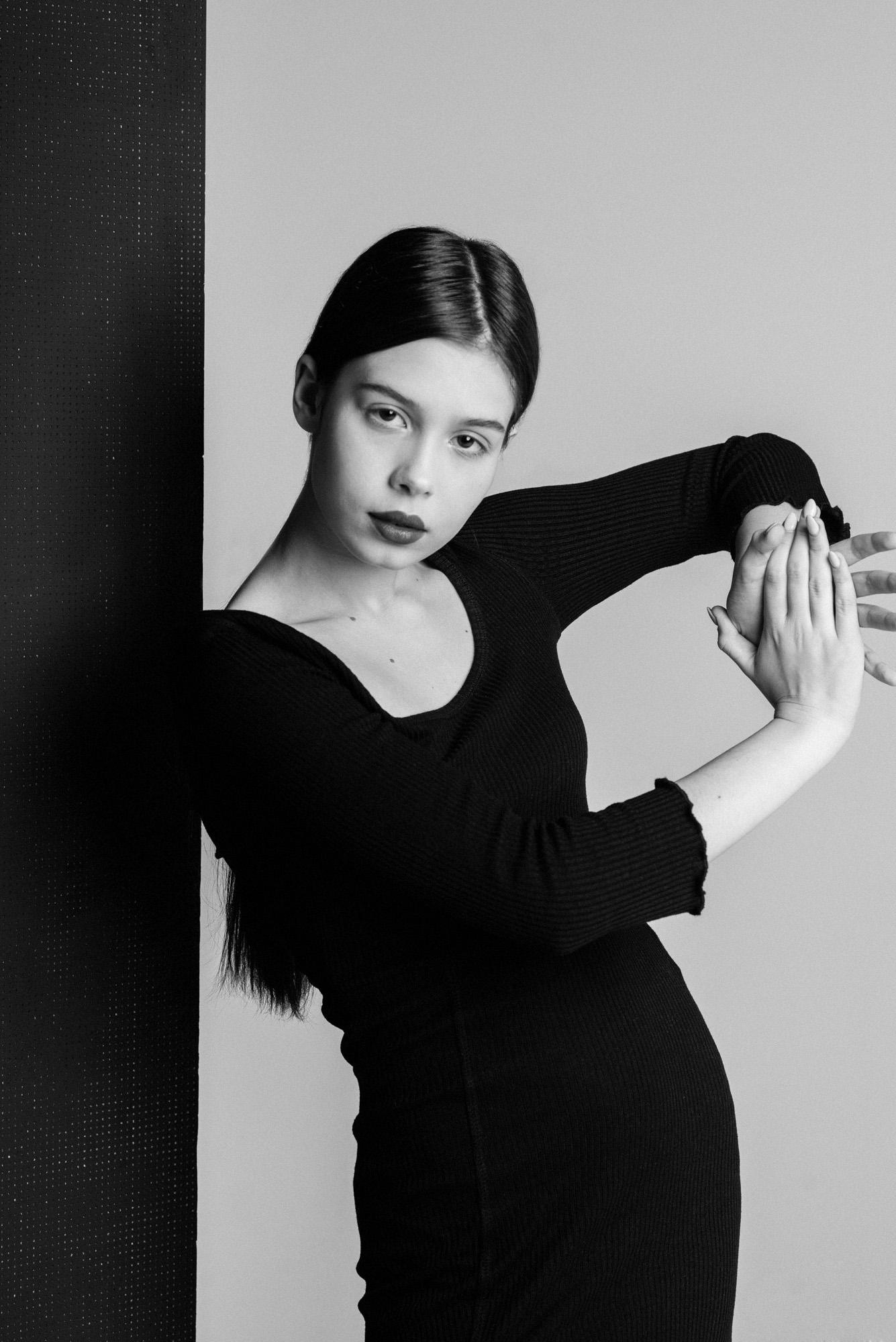 белое-черное