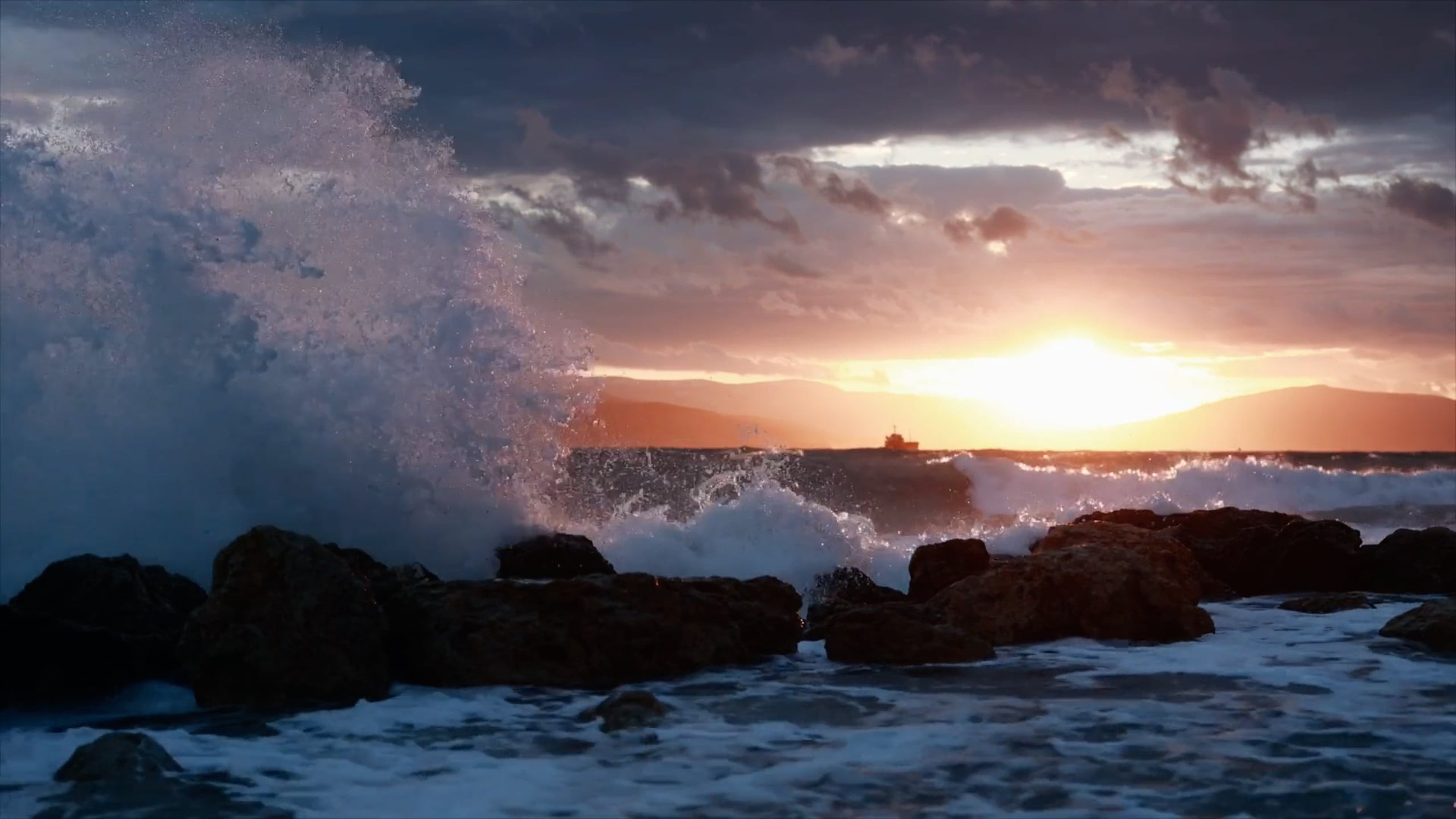 Видео портфолио. Фотохудожник и кинооператор в Москве Ксения Засецкая