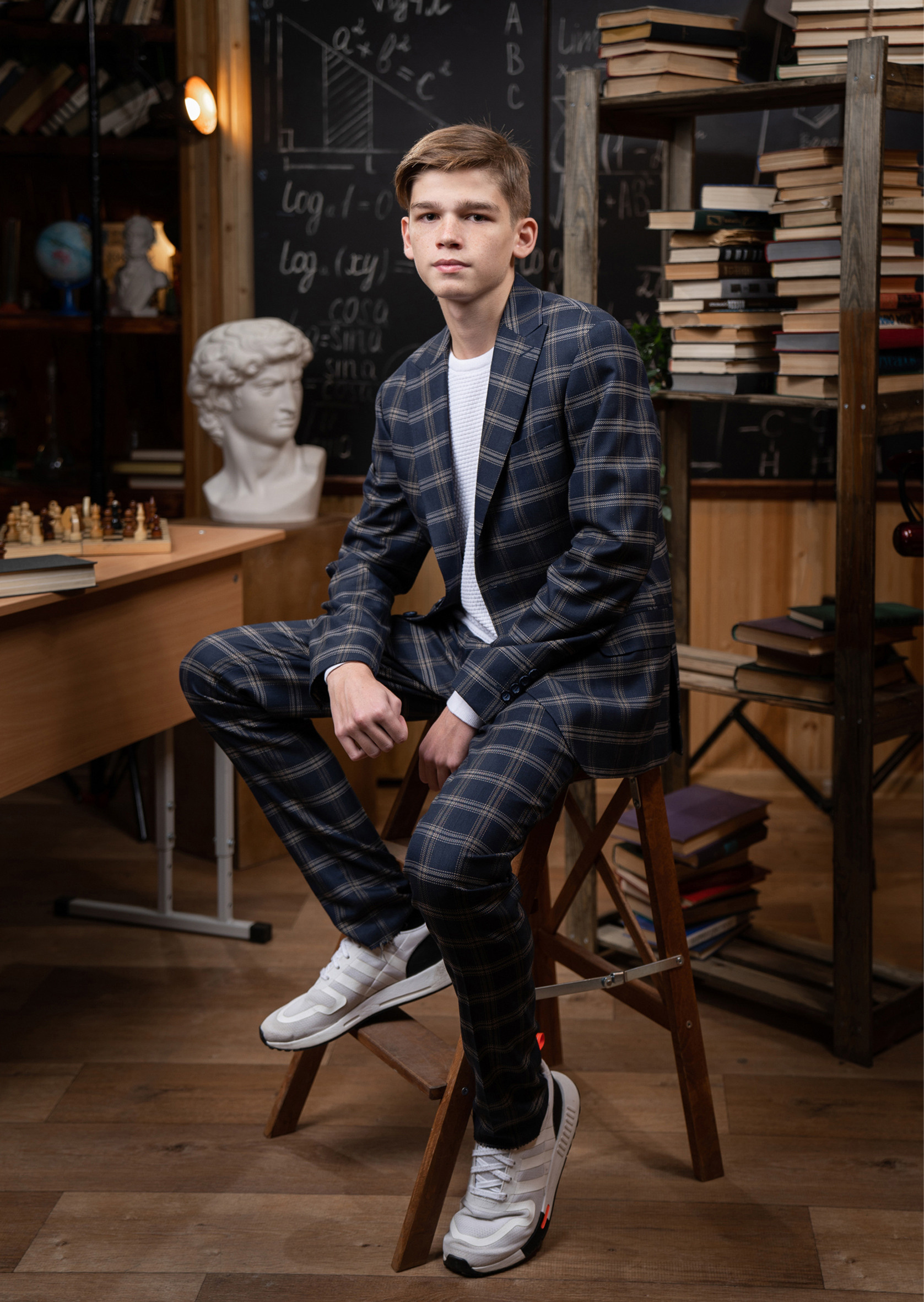 Выпускной Выпускной альбом Школьный альбом Школа Дети Воспитание Гимназия Лицей Учитель Подростки Выпуск ЕГЭ ОГЭ Фотостудия Школьная студия Шнайдер Антон Ростов ФотоРостов Фотограф Школьный фотограф Знания Обучения Глобус Физика Химия Детство Образование Секции АРТ Детство Каникулы ВПР Классный руководитель Правильный Выпускной Альбом ПВА 