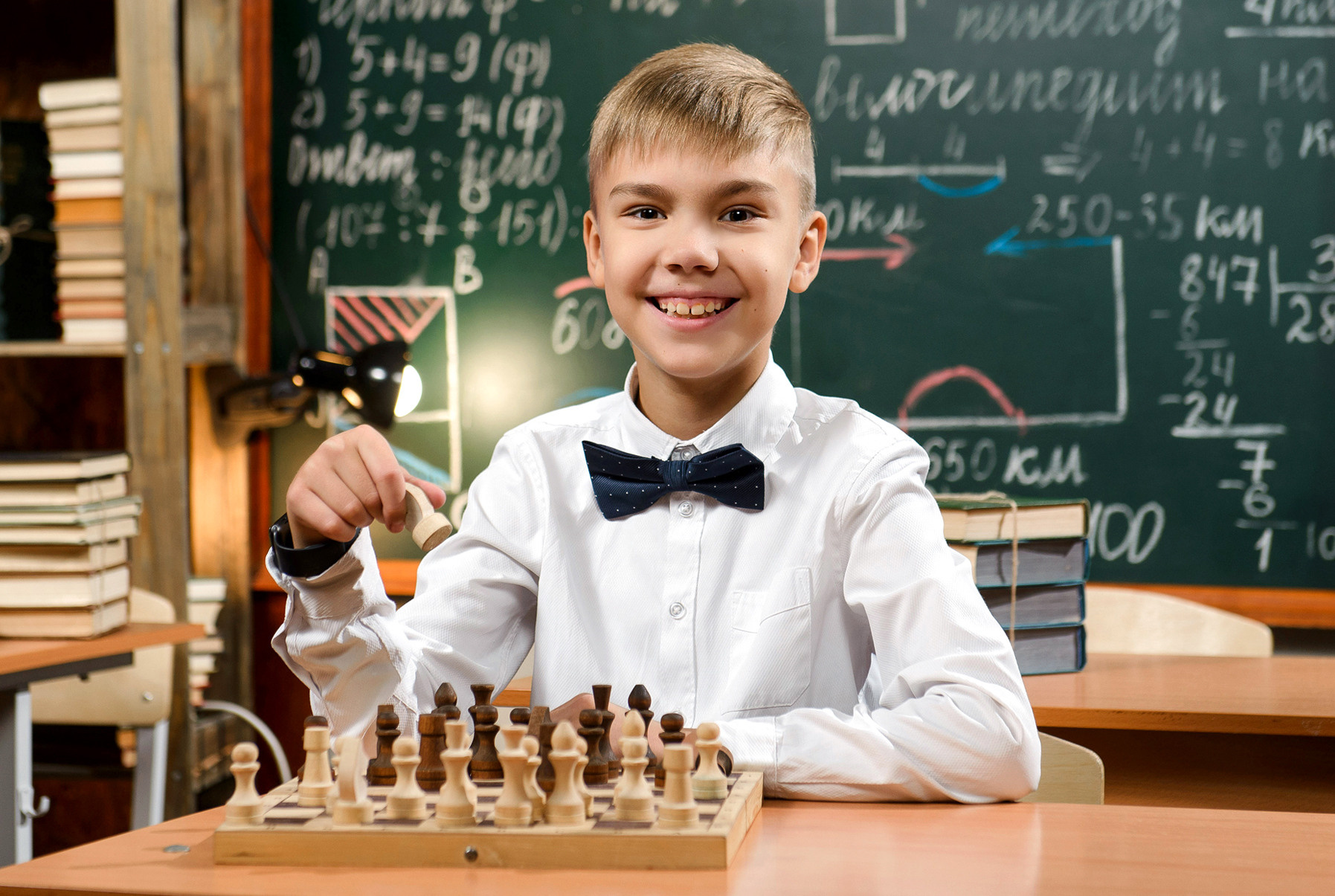 Выпускной Выпускной альбом Школьный альбом Школа Дети Воспитание Гимназия Лицей Учитель Подростки Выпуск ЕГЭ ОГЭ Фотостудия Школьная студия Шнайдер Антон Ростов ФотоРостов Фотограф Школьный фотограф Знания Обучения Глобус Физика Химия Детство Образование Секции АРТ Детство Каникулы ВПР Классный руководитель Правильный Выпускной Альбом ПВА 