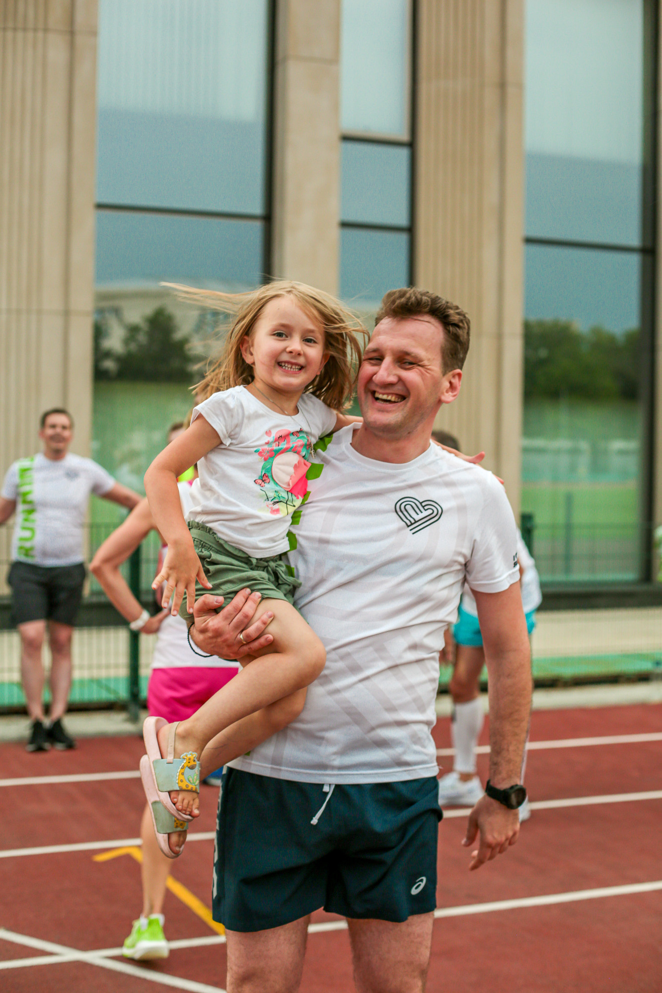 Тренировка команды Совкомбанк со&nbsp;школой I LOVE RUNNING, Лужники