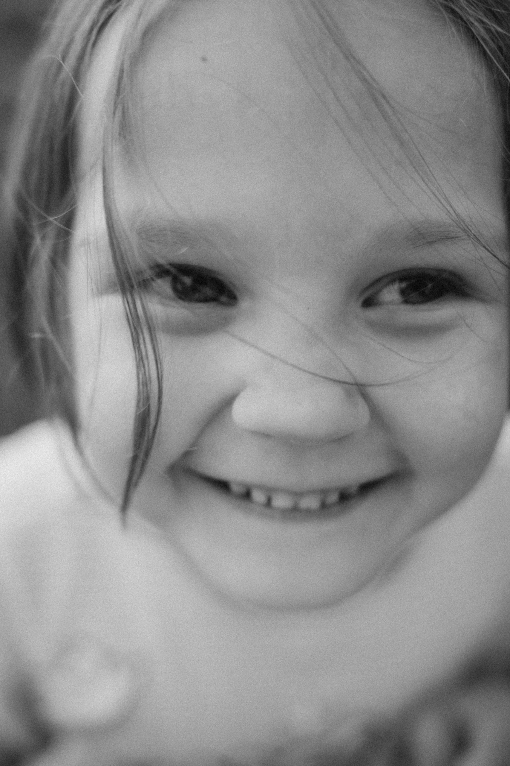 Теплая семейная съемка на природе. Фотограф Мариам Воробьева