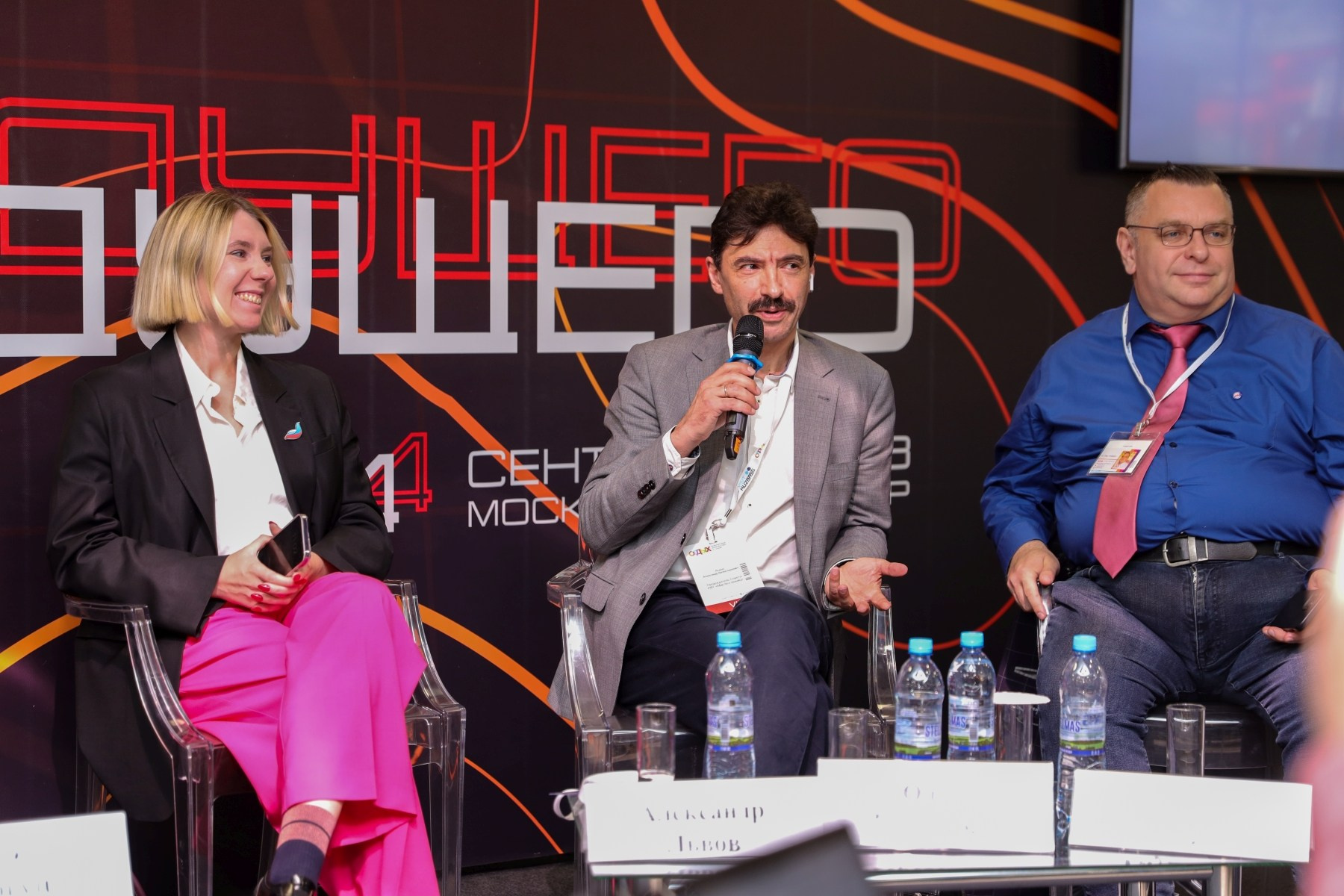 Съёмка стенда на выставке. Фотограф на мероприятие в Москве Марик