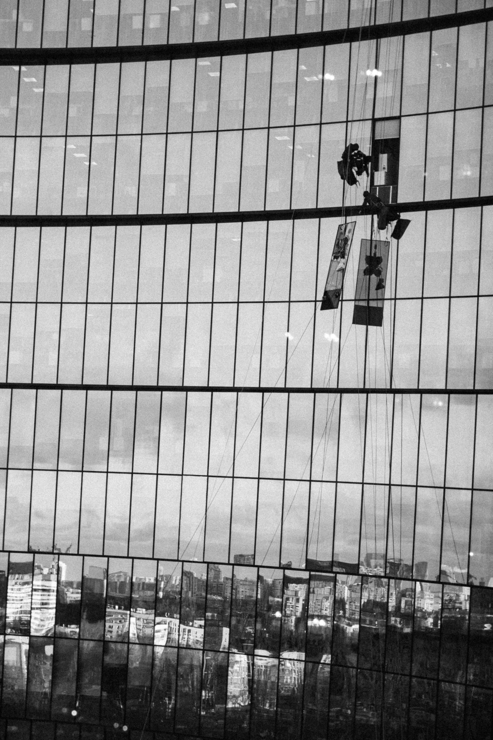 Почти белый воротничок