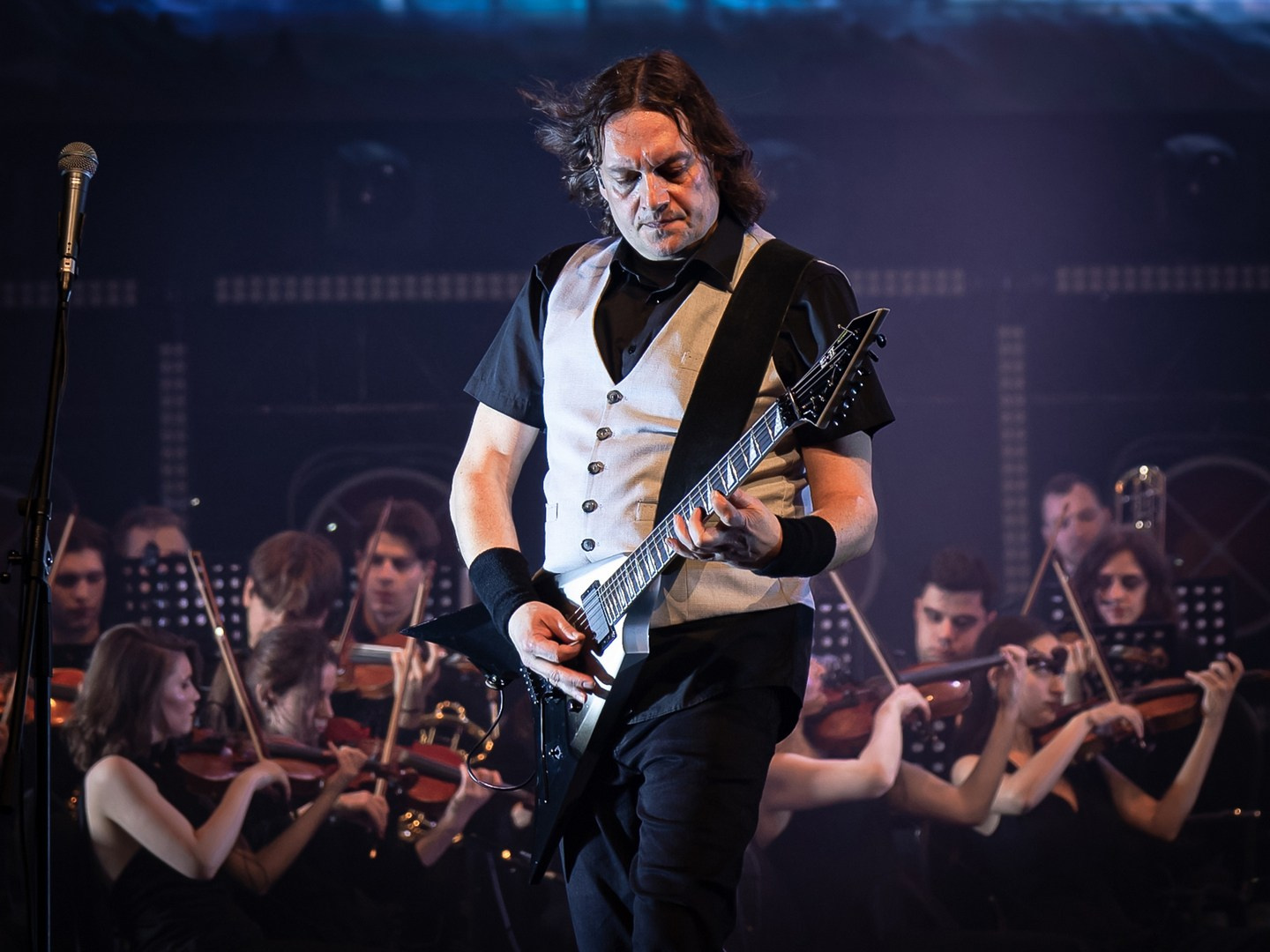 Эпидемия. Симфо-рукопись. Москва