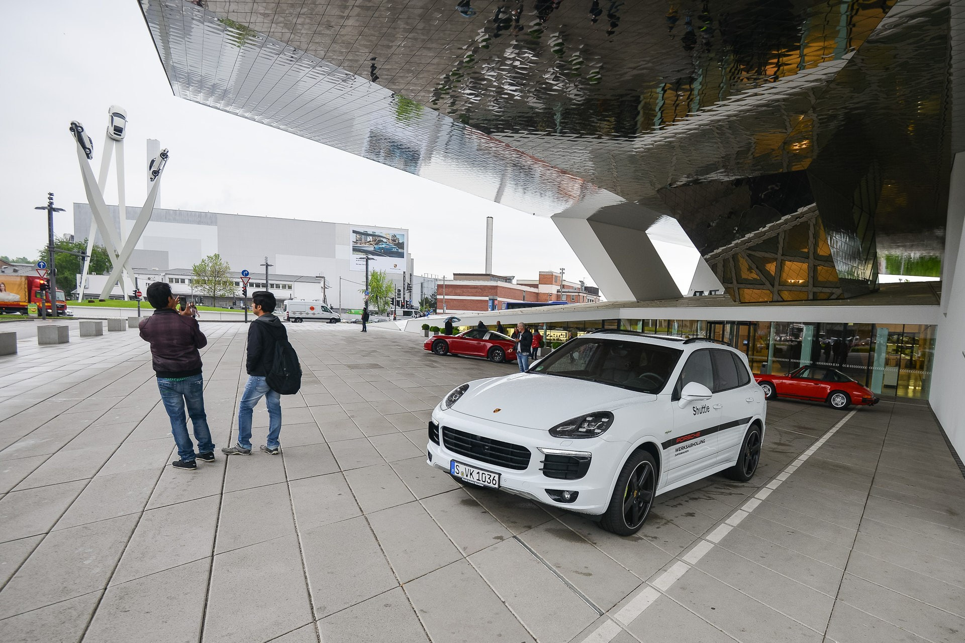 Музей Porsche в Штутгарте (2016 год). Репортажный фотограф в Минске. Алексей Матюшков