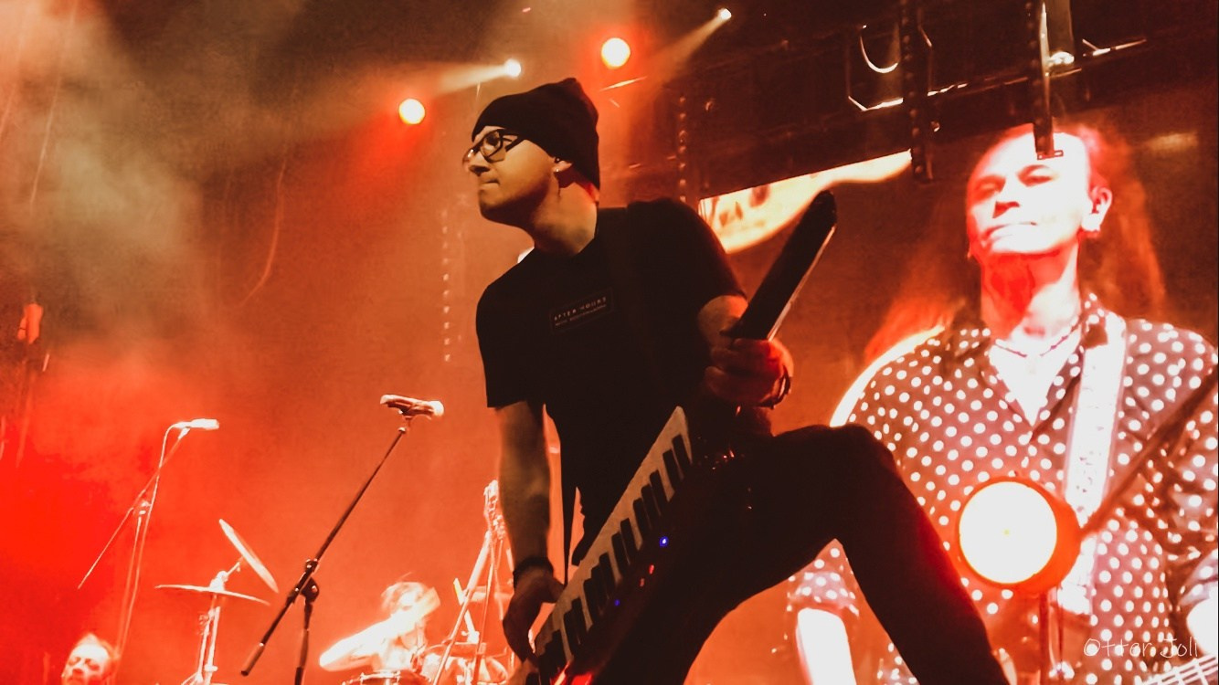 Живительный надрыв в честь 12-летия The Matrixx. Концертный репортёр Валерия Сафина