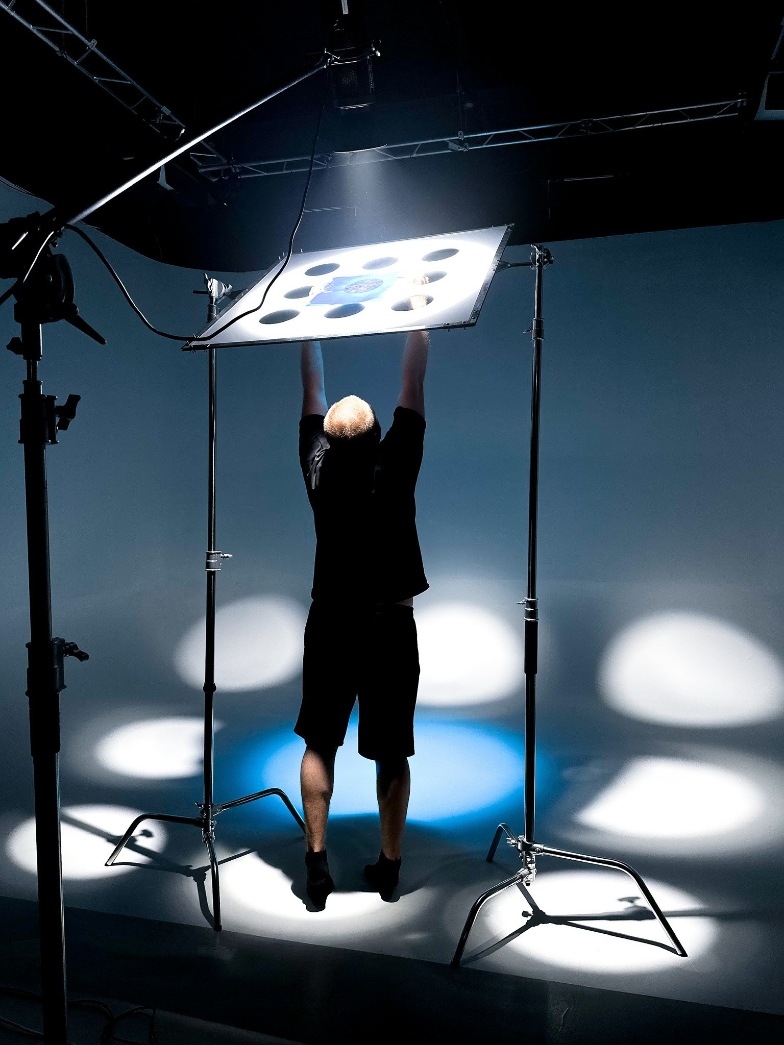 Специалист по установке света. 5loft Фотостудия в Ижевске