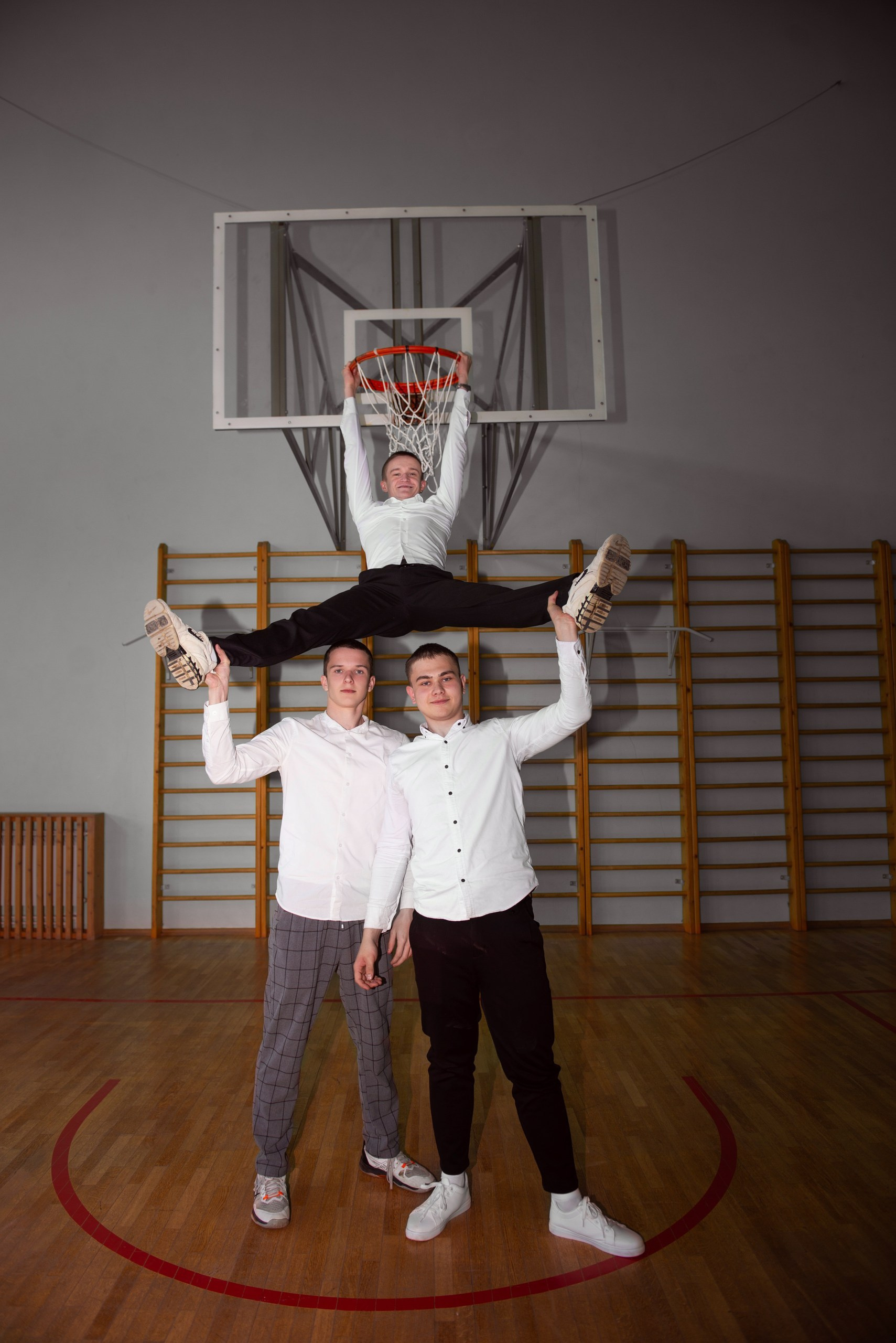 Выпускные альбомы 9-11 класс. Фотограф в Новомичуринске Наталья Малиновская