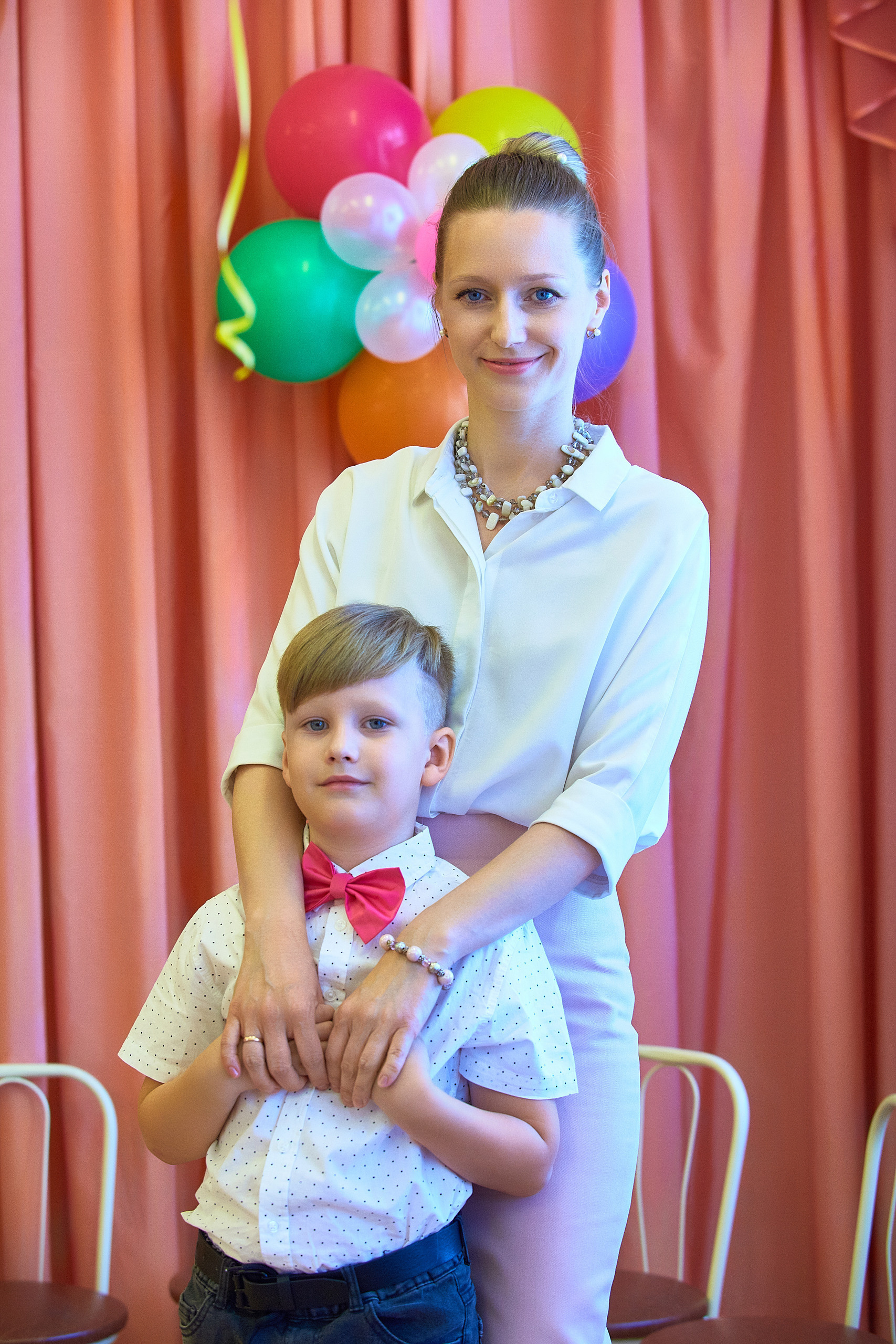 Отзывы о работе фотографа для школы и детского сада в Новосибирске. Выпускной альбом Новосибирск