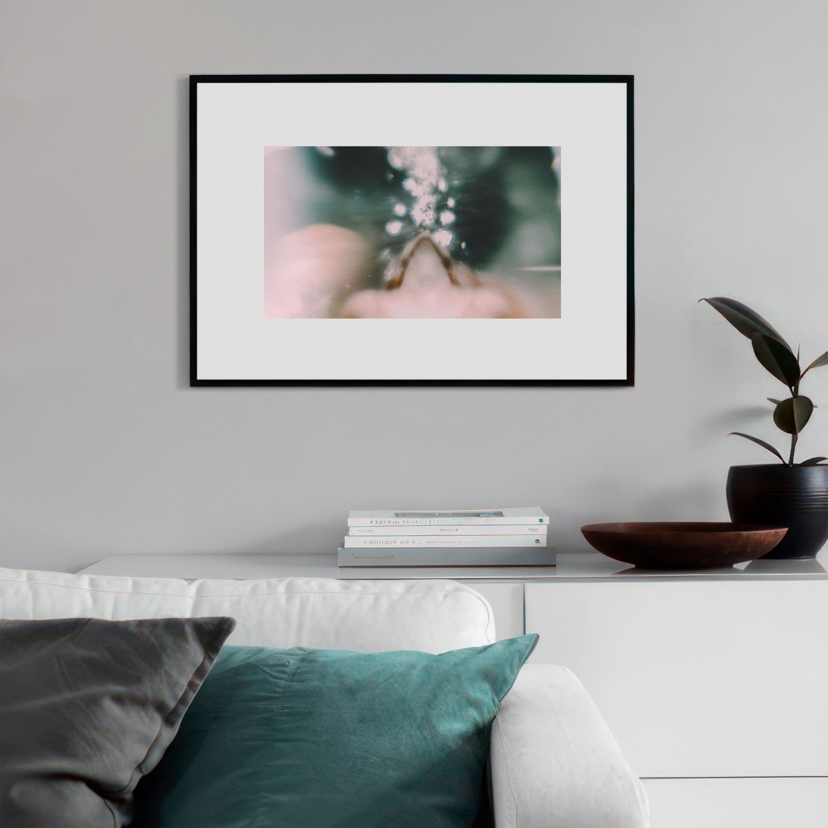 SOMETIMES SHE LOVES. Eduard Kopysov — International visual artist