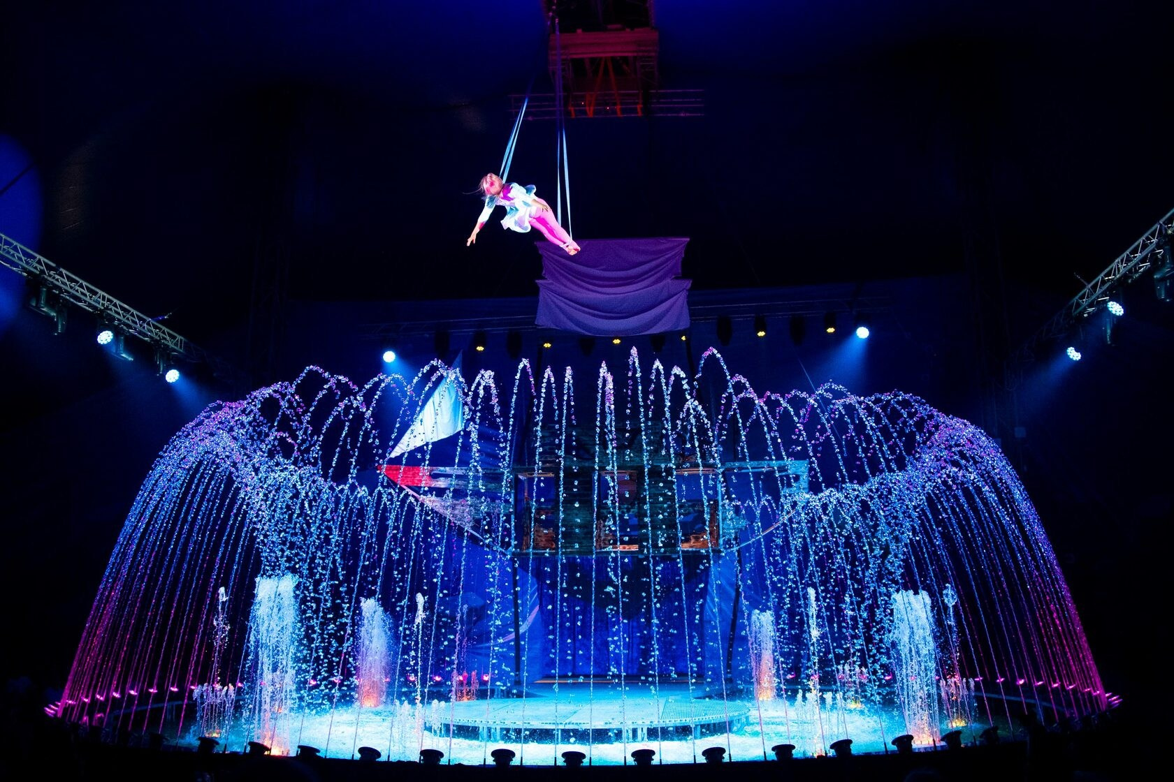 Художник по свету в Санкт-Петербурге Игорь Аникин (THORvald)