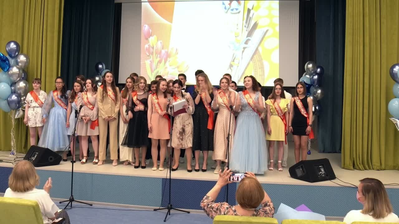 Видеосъёмка последний звонок, школьный выпускной. «Студия DRONAVT`s» — видеосъёмка и фотография г. Москва