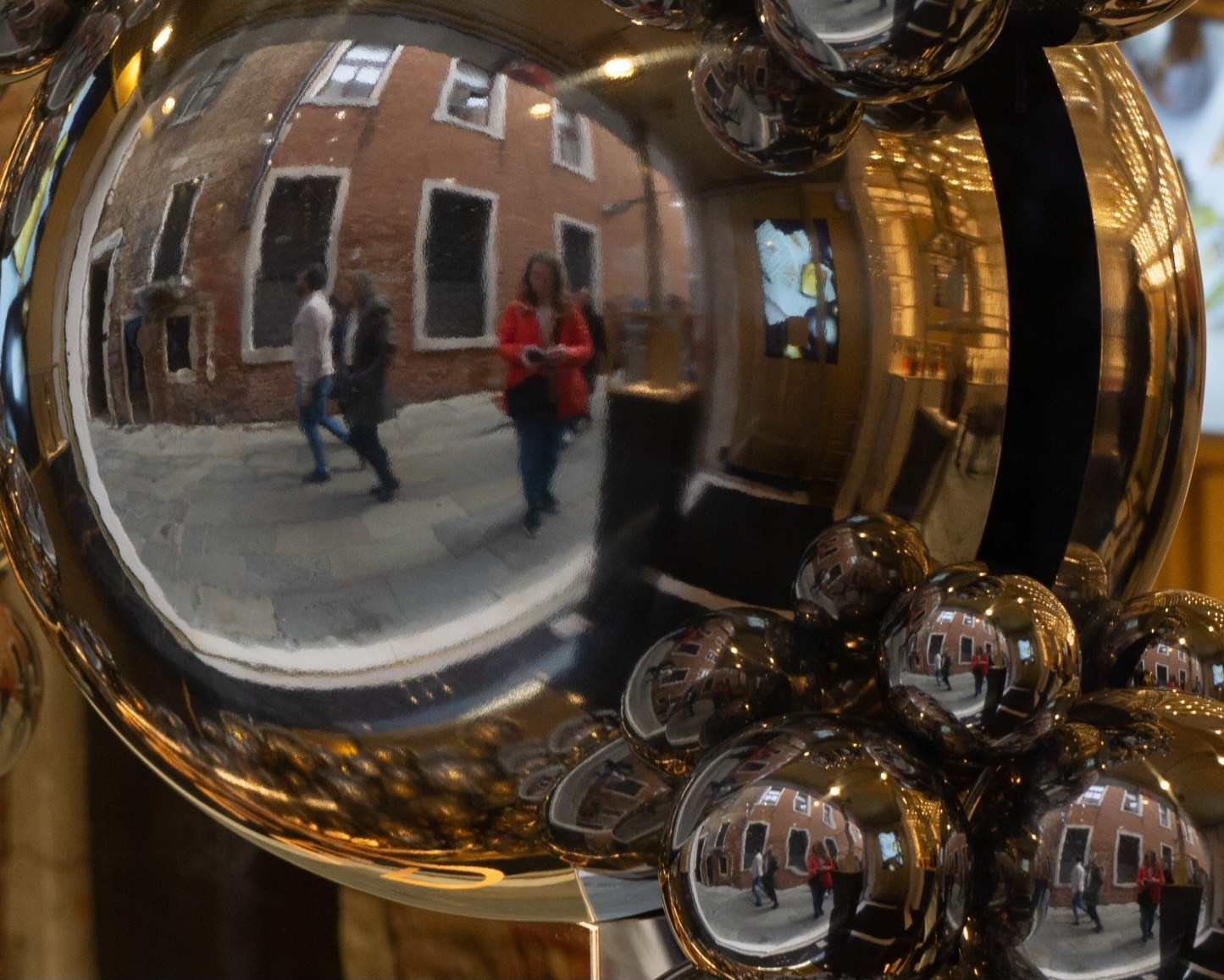 Riflessi. Fotografo Alina Imanbaeva Trieste e FVG