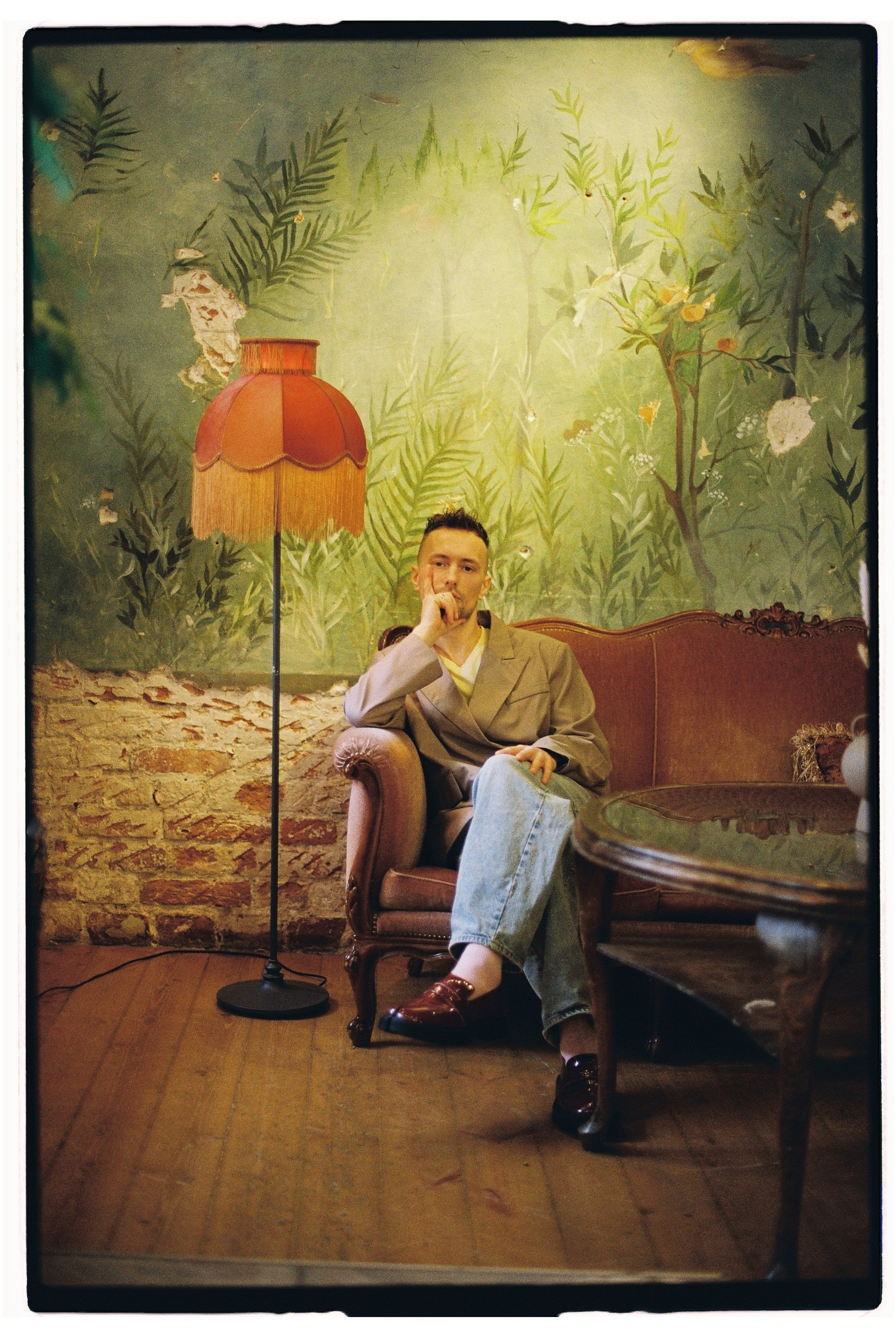 Ведущий Никита Шляндин