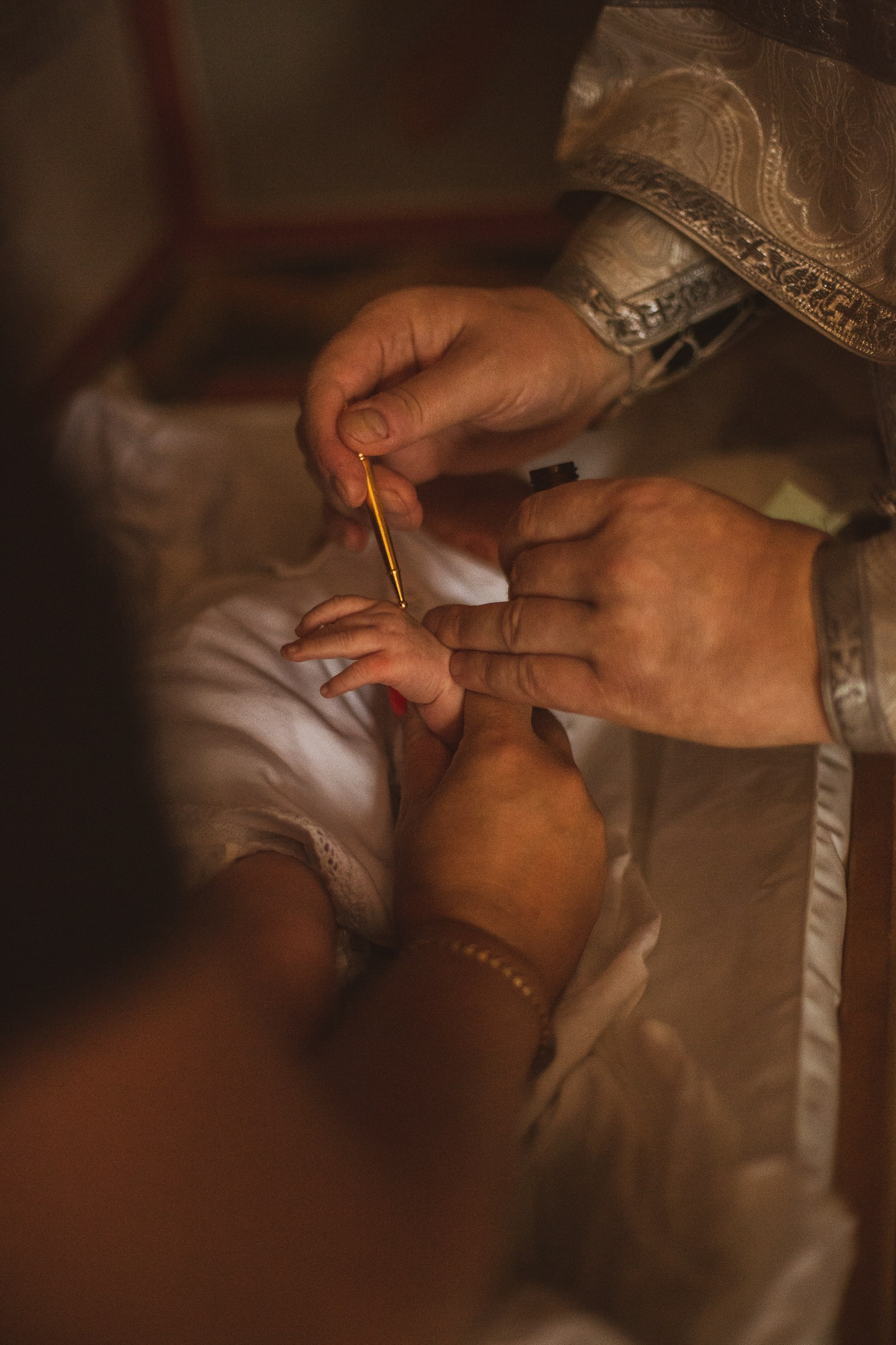 Таинство Крещения. Фотослужба «Малютка» в Наро-Фоминском перинатальном центре — сохраняем главные мгновения семьи и создаём премиальные фотокниги