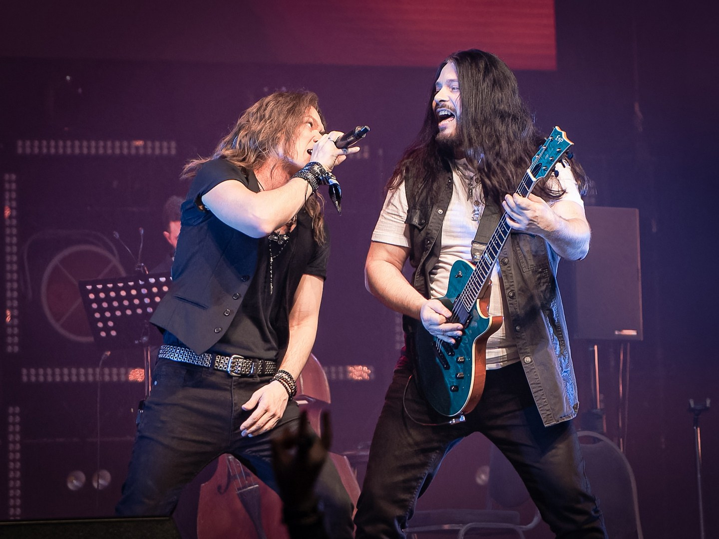 Эпидемия. Симфоническая рукопись. Москва. Фотограф. г. Южно-Сахалинск. Олег Толстов