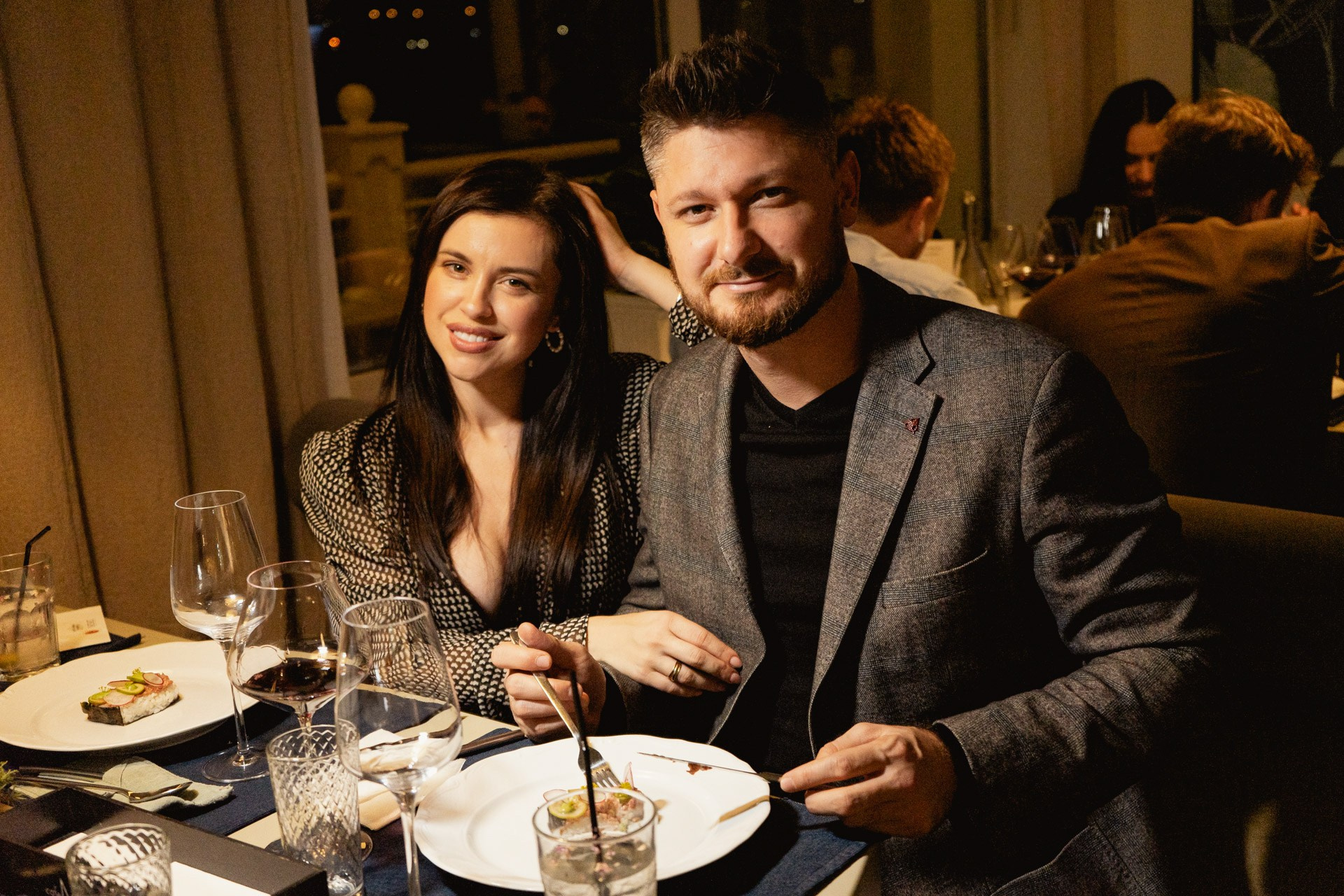 Фотосъёмка для Бизнеса на Пхукете – контент для продвижения, рекламы и маркетинга. Ян Долматов — фотограф, видеограф и продюсер на Пхукете, Таиланд