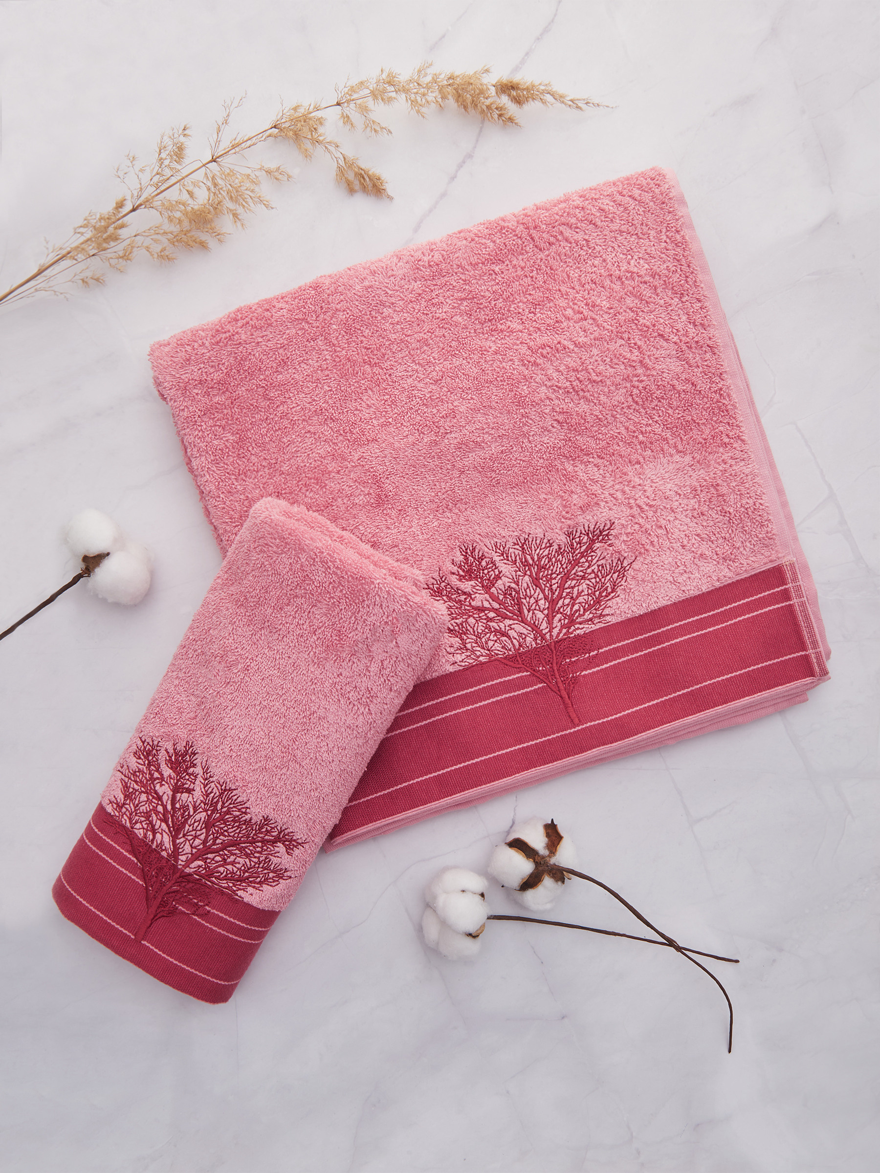 Съемки для маркетплейсов. Создание ИИ контента, фотосессии, инфографика в Москве