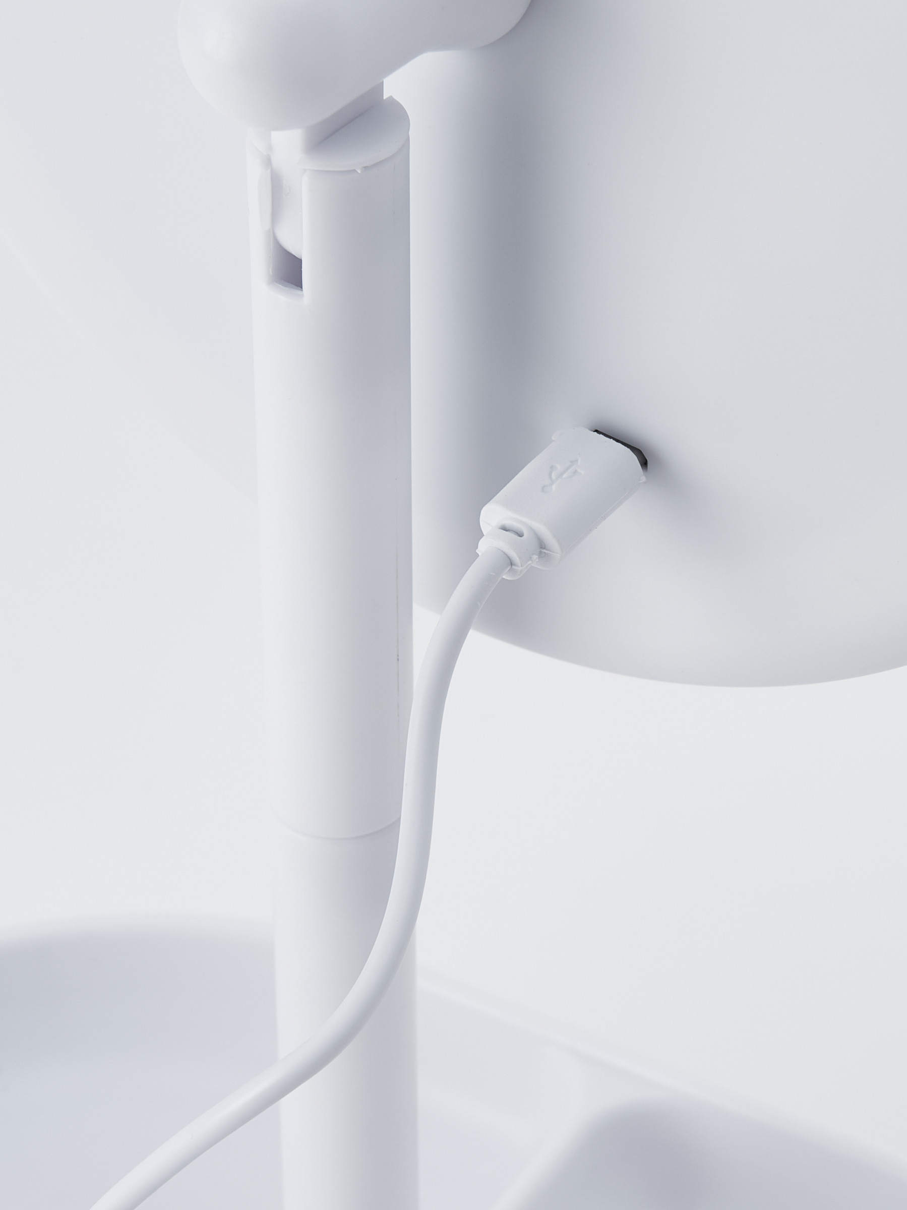 Съемки для маркетплейсов. Создание ИИ контента, фотосессии, инфографика в Москве