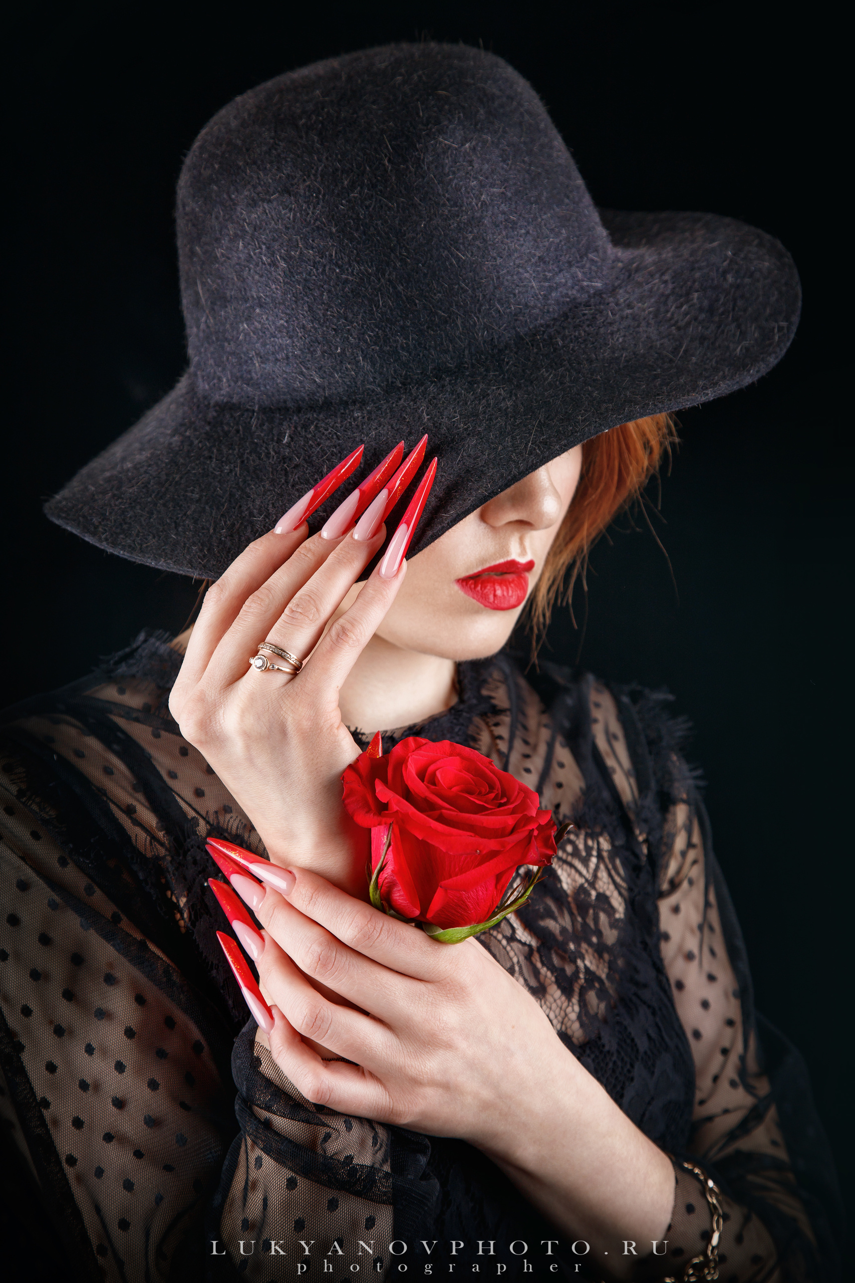 Фотограф - Лукьянов Виталий Тульская область г.Новомосковск
+79105549994
фотопроект "Портрет в шляпе" 
#lukyanovphoto #luky_photograph