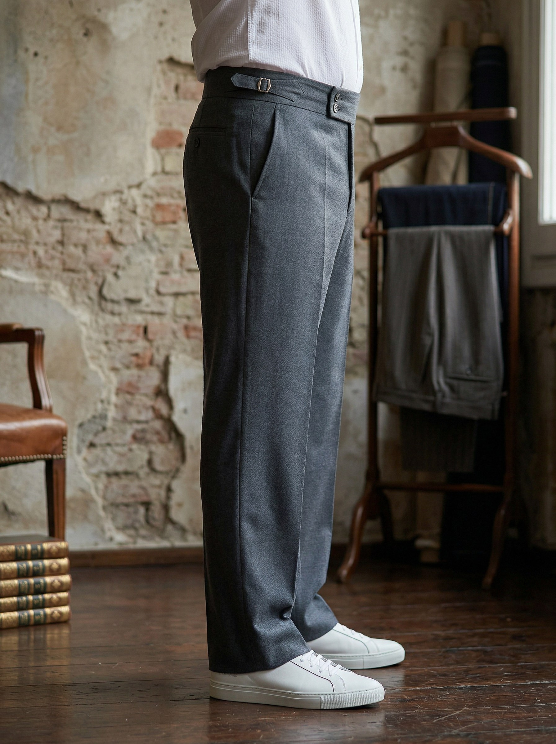 Генерация фото в интерьере для серых шерстяных брюк