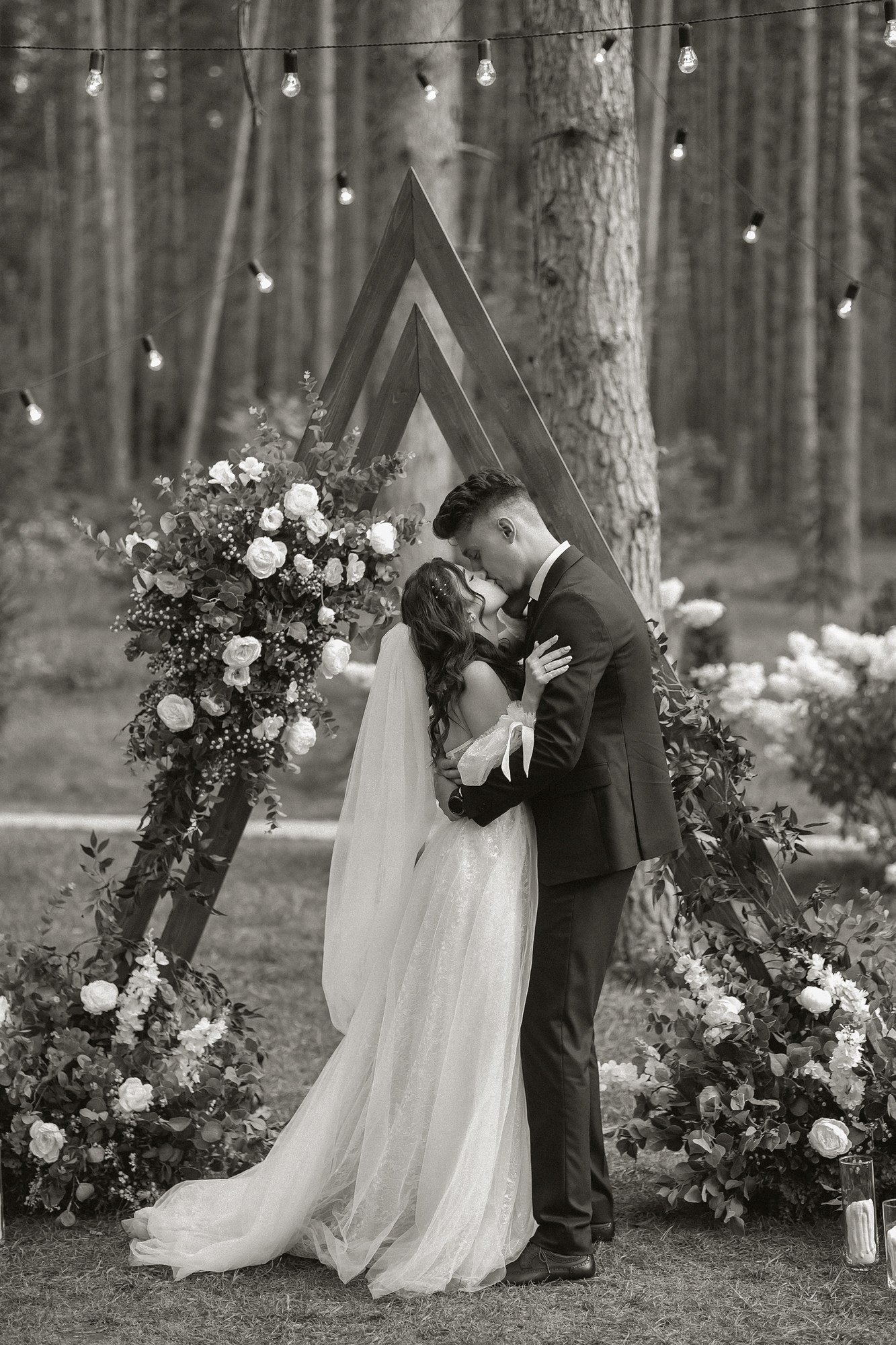 Что лучше: ЗАГС или выездная церемония в Самаре?