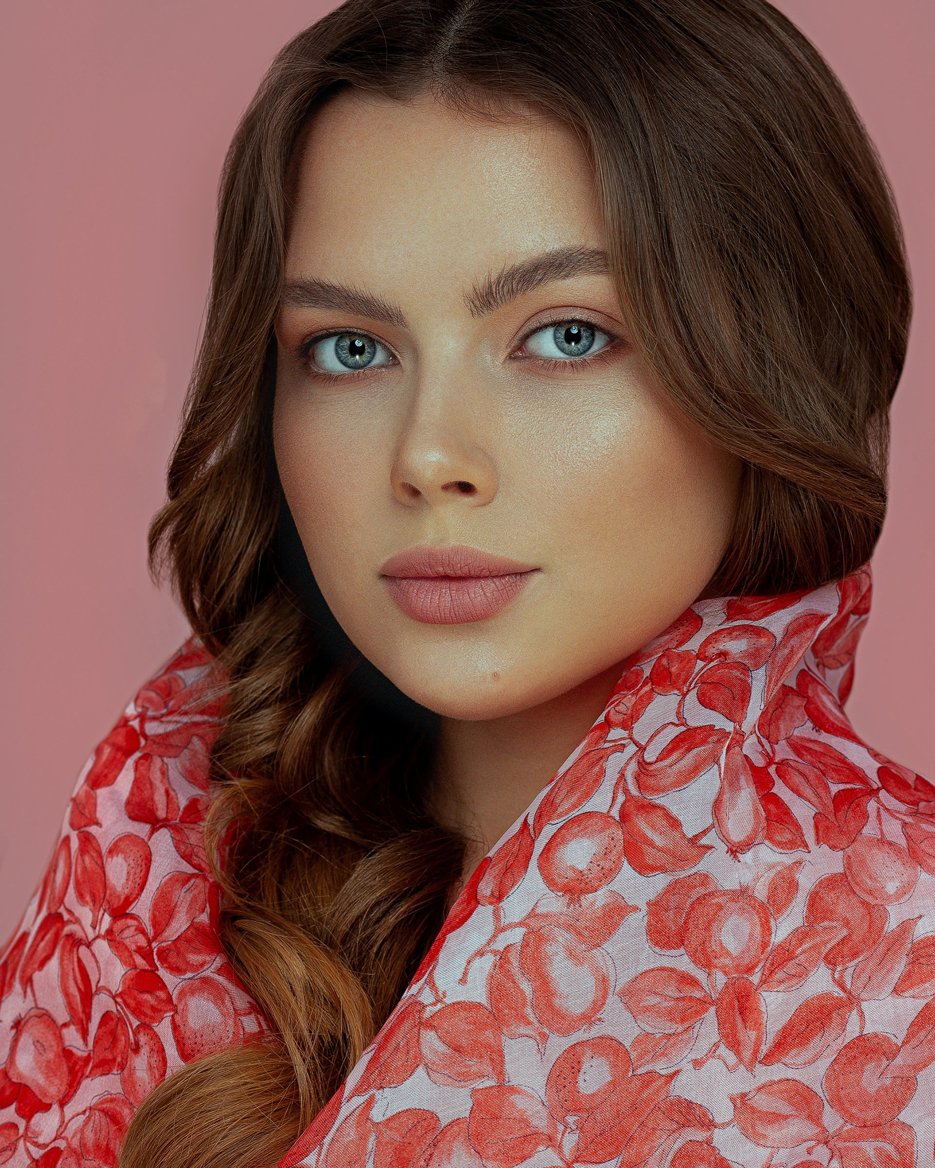 Фотограф в Краснодаре Нани Лоза. Студийная и выездная фотосъёмка