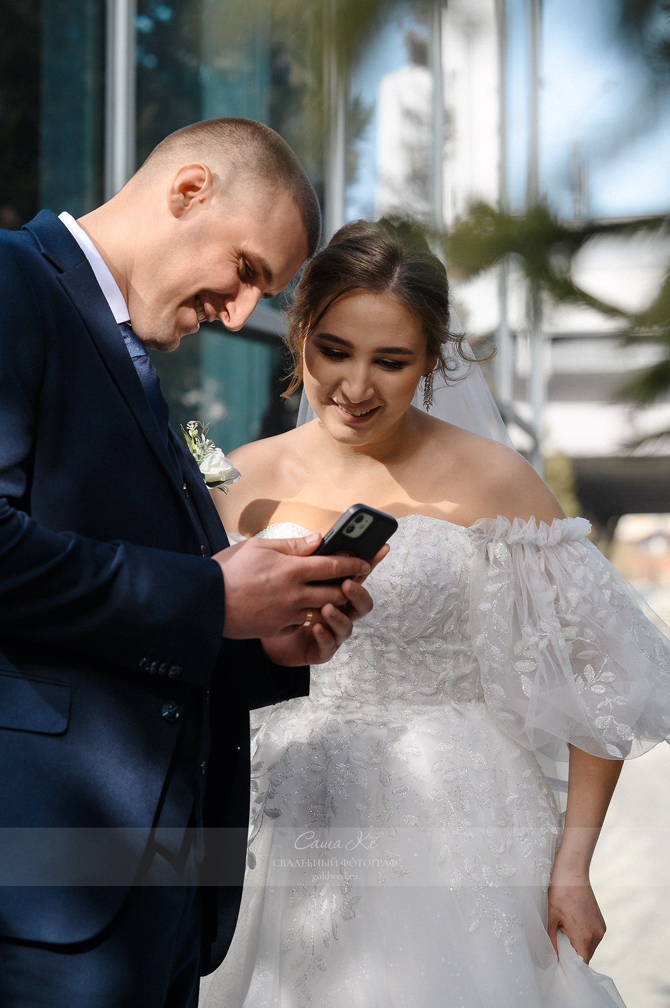 Свадебная фотосессия С&А на Садовой, 19. Свадебный, семейный и event фотограф в Новосибирске и Новосибирской области Саша Кё