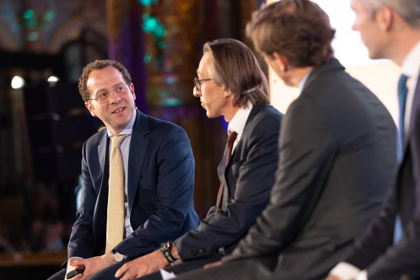 Фото и видеосъёмка бизнес-мероприятий под ключ в Москве и МО — Akhmedov Team