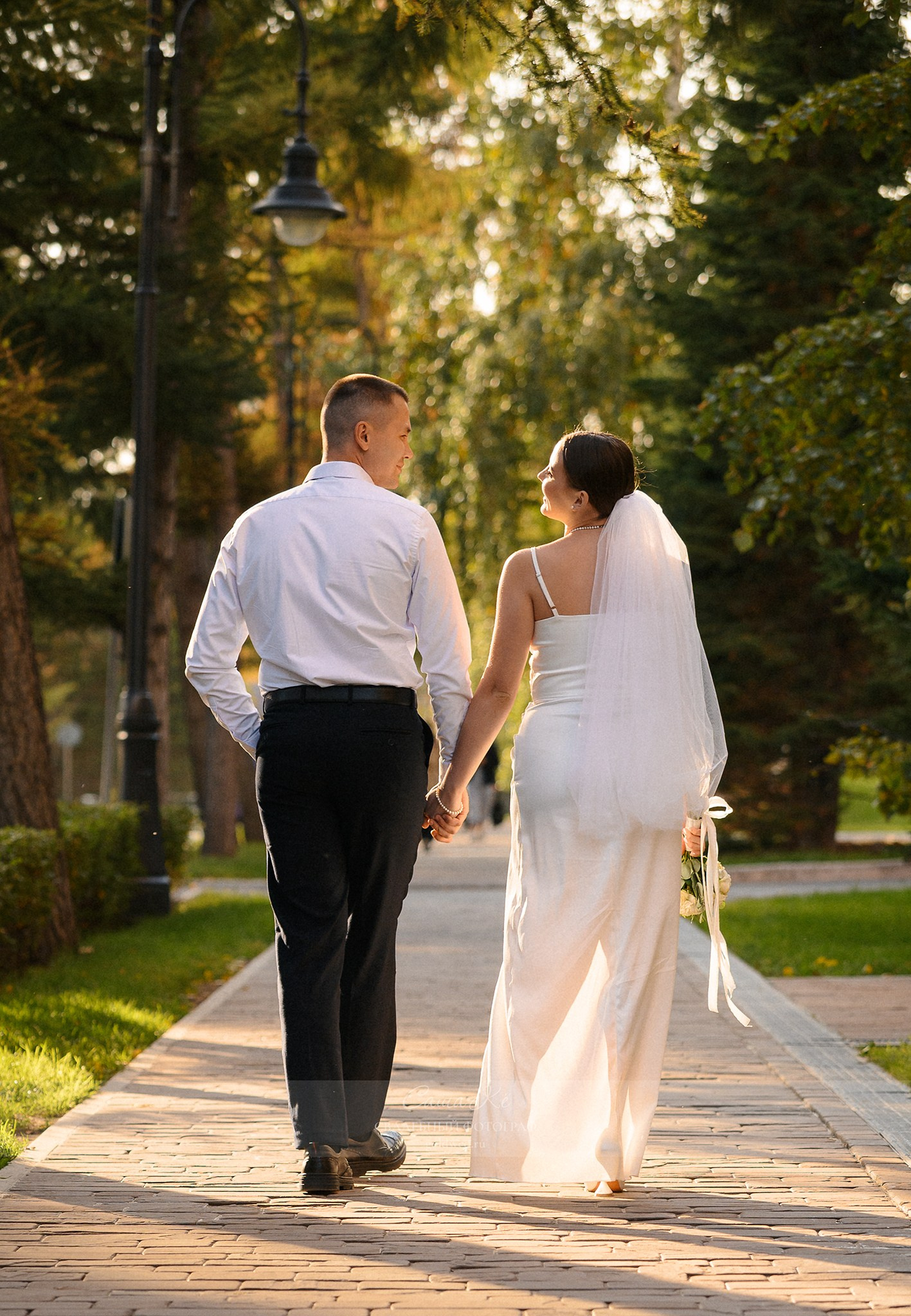 Идеальные фото для молодоженов: Новосибирск, эмоции и стиль. Свадебный и семейный, event фотограф, фоторепортаж в Новосибирске — Саша Кё