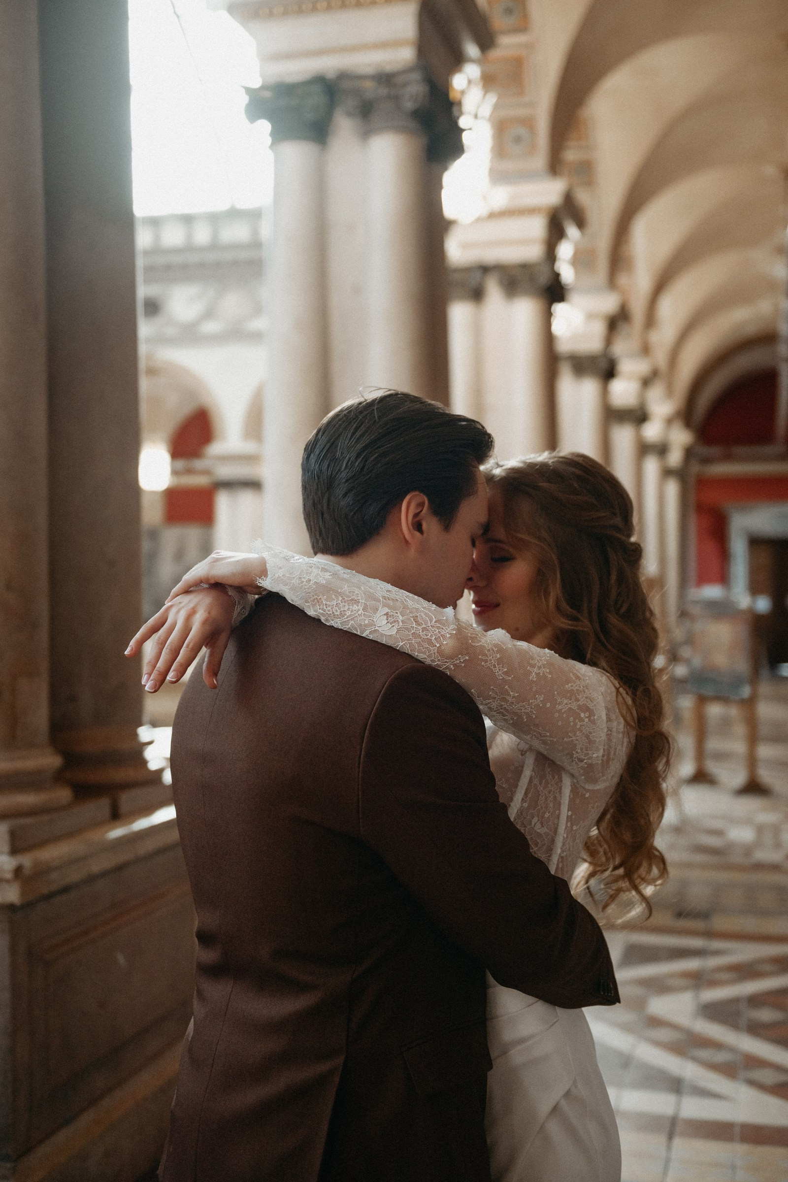 14 дворцов в Санкт-Петербурге для свадебной фотосессии в дождь. Свадебный фотограф в Санкт-Петербурге Венера Ахметова