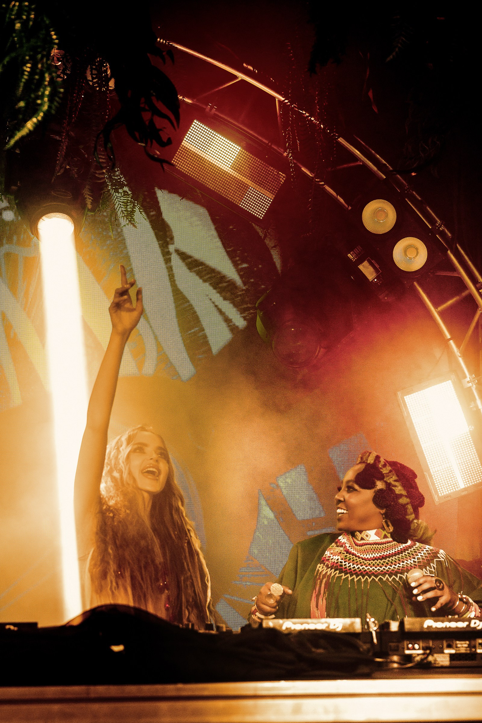 Фотограф на вечеринку спб. VERSLIBRE | Свадебный и репортажный фотограф в Санкт-Петербурге, Москве, и Поволжье