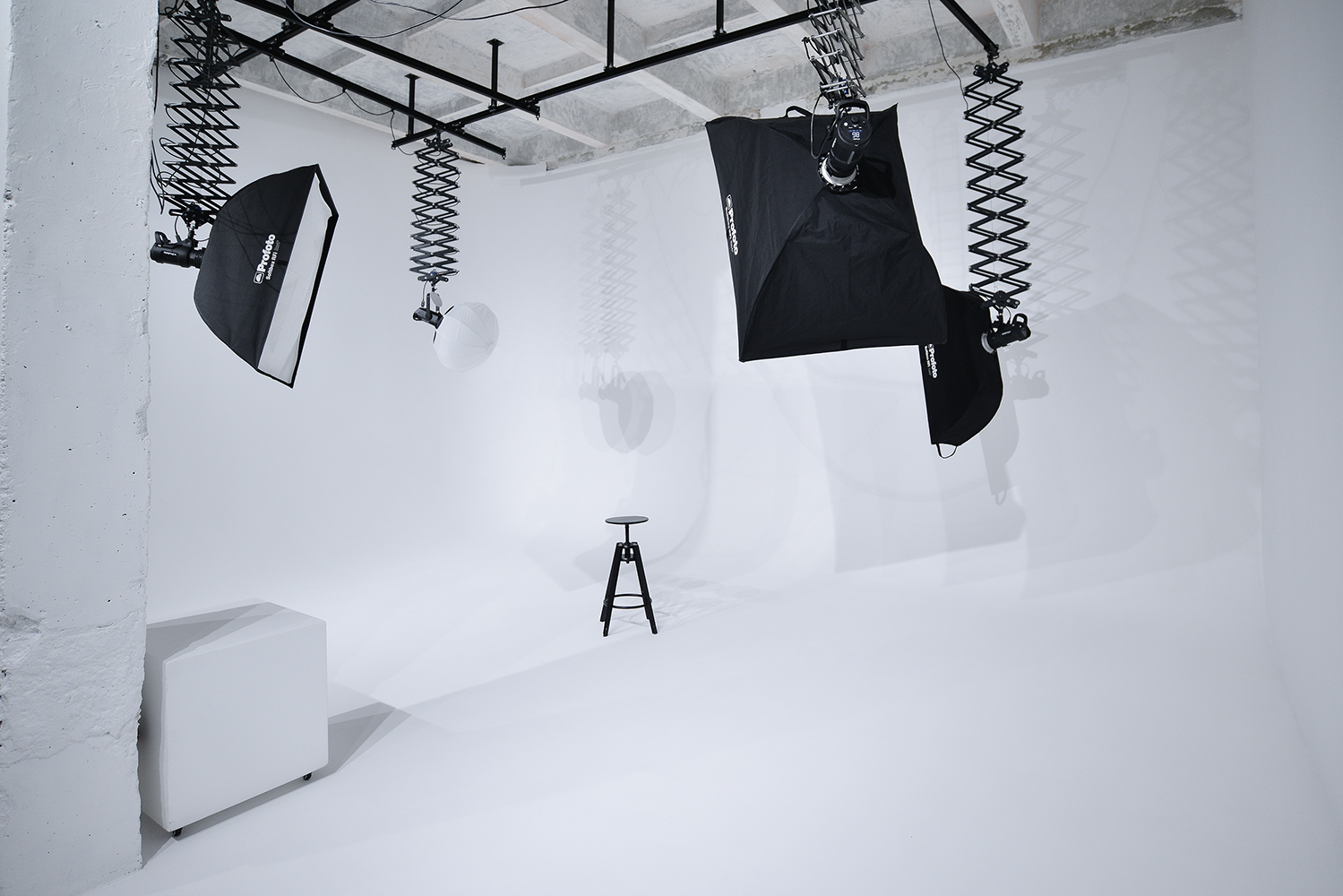 Лучшие фотостудии Москвы для творческих и семейных фотосессий