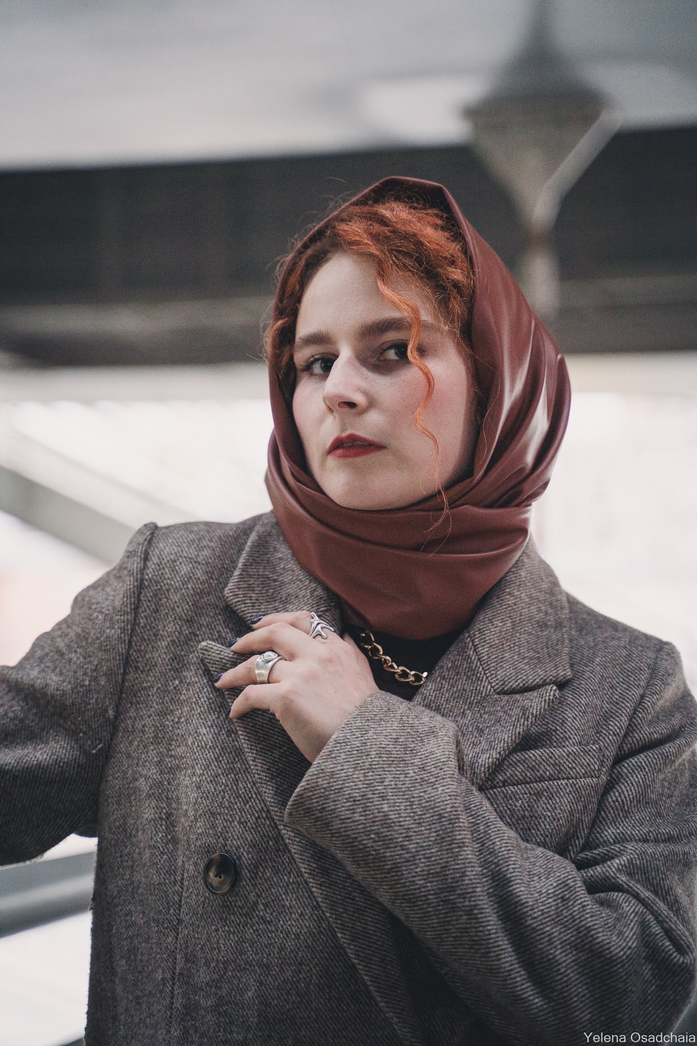 Аня в урбанистическом пейзаже. Елена Осадчая — фотографирую музыку на сцене и в жизни