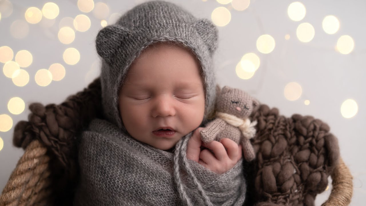 Видео с фотосъемки новорожденных малышей — фотограф Кристина Иевлева