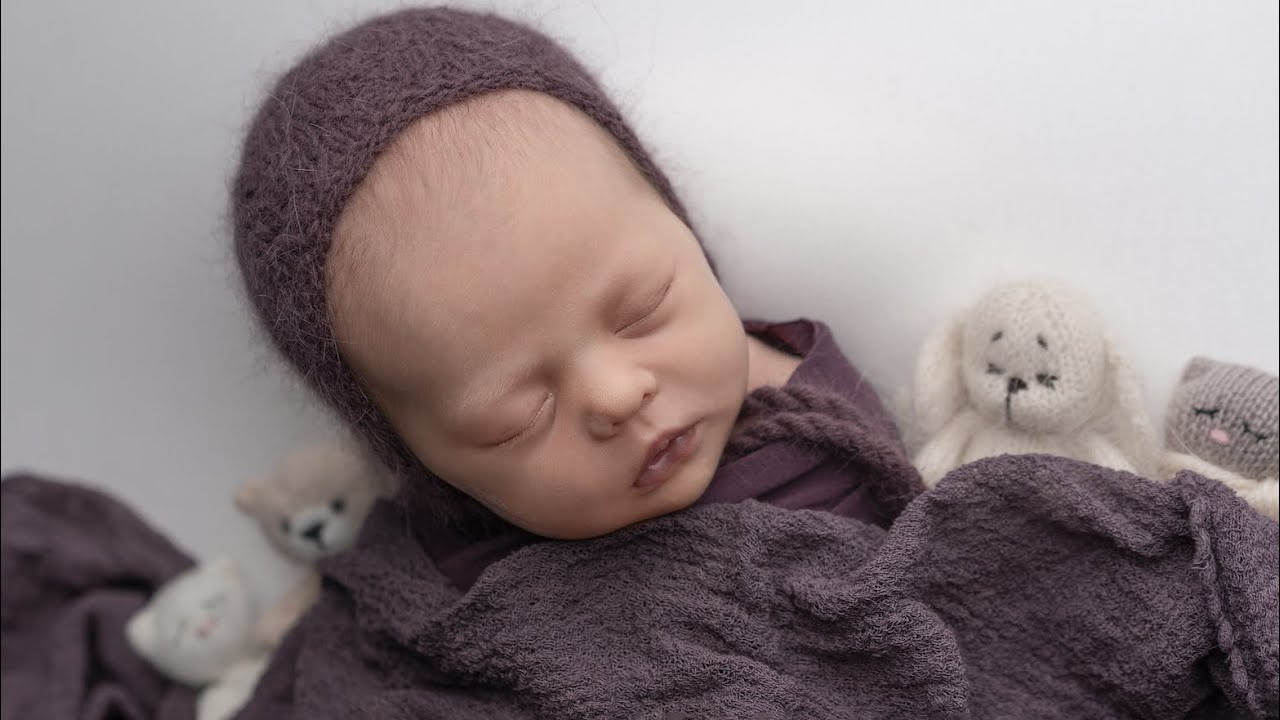 Видео с фотосъемки новорожденных малышей — фотограф Кристина Иевлева