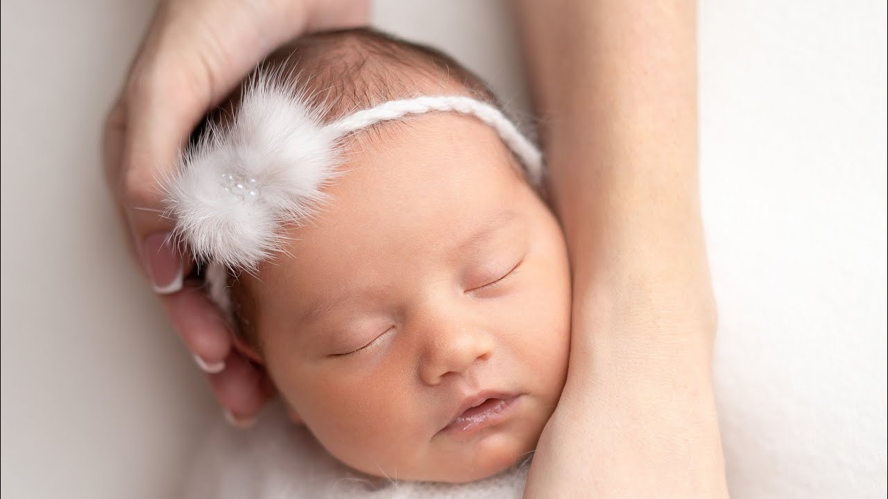 Видео с фотосъемки новорожденных малышей — фотограф Кристина Иевлева