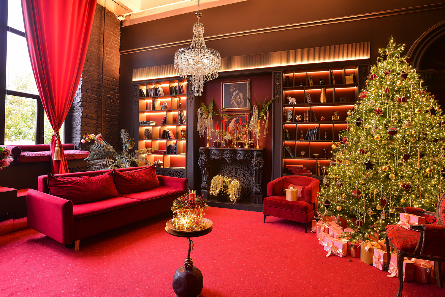 Где сделать красивую новогоднюю фотосессию в Москве, Мой личный рейтинг студий для праздничных съёмок, Фотостудии с атмосферой уюта и волшебства, Необычные локации для креативных новогодних кадров, Как выбрать студию под ваш стиль и настроение, новогодняя фотосессия в Москве, фотостудия для новогодней съёмки, лучшие фотостудии Москвы, новогодние фотостудии Москва, где сделать новогодние фото, фотостудии для бренд-съёмки, фотосессия в новогодней студии, идеи для новогодней фотосессии, бренд-фотограф Москва, фотосессия в студии Москва, rina_sphoto, Катерина Сысуева, Рина Сысуева, фотограф в Москве, бренд-фотограф для экспертов, Cross Studio