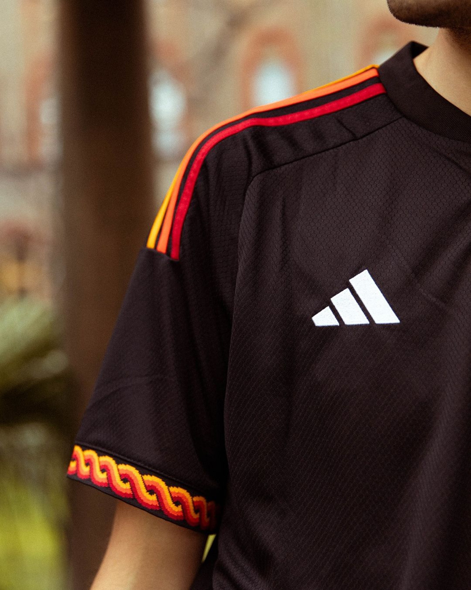 Третья футболка Ромы 2023-2024. Футбольный магазин — ssw_magazin