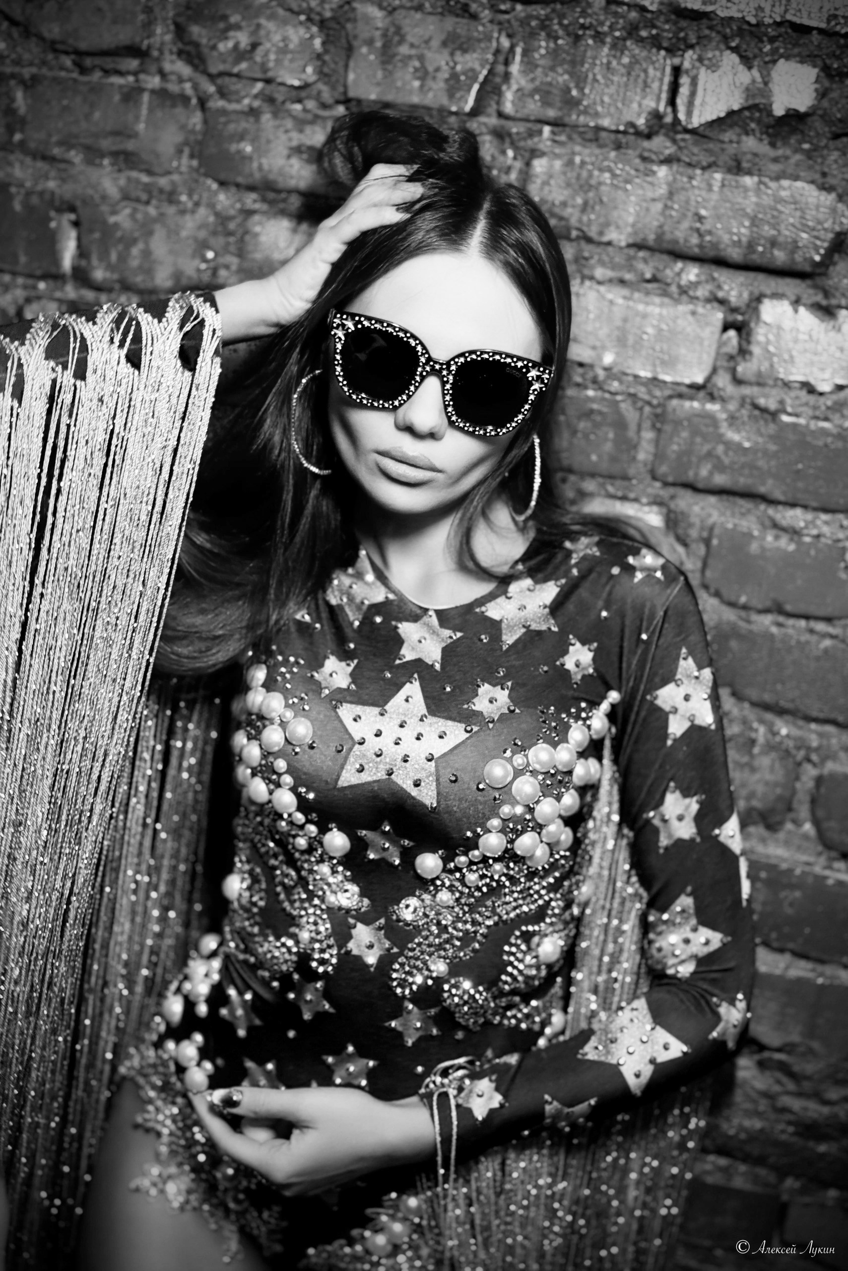 Фотосессия в студии, услуги и цены у профессионального портретного фотографа в СПб. Фотостудия, Портрет, Ню, Будуар, Детская фотосессия. Фотограф Алексей Лукин. Профессиональная фотосъёмка в Санкт-Петербурге. Обработка и Ретушь фотографий