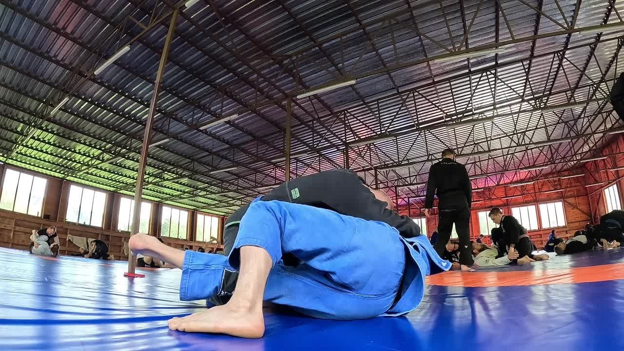 Андрей Басынин на сборах по бразильскому джиу джитсу. Клуб единоборств, тайского бокса и джиу-джитсу KLETKA