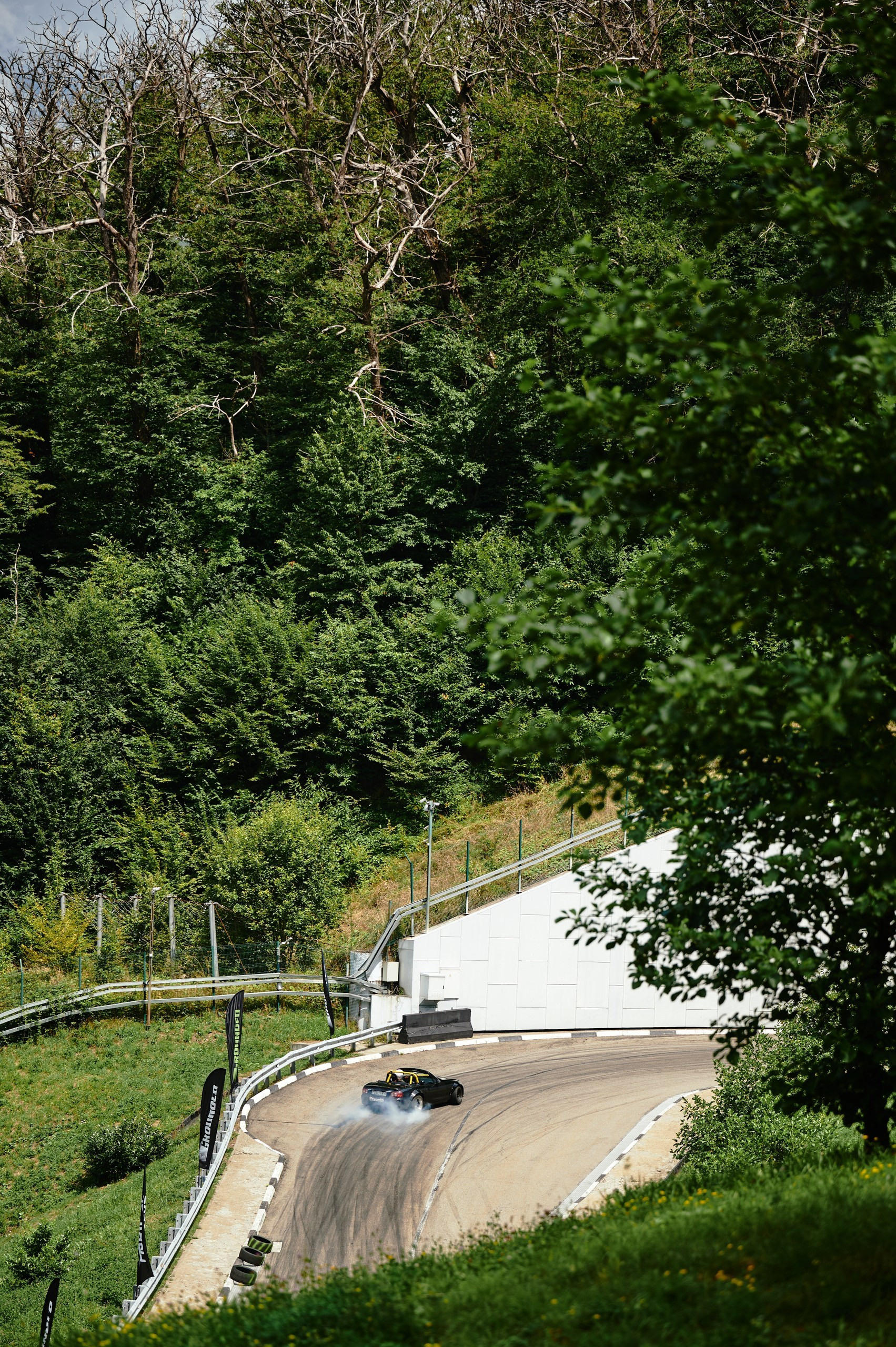 GROUNDED. Фотограф Сочи Александр Лашкул
