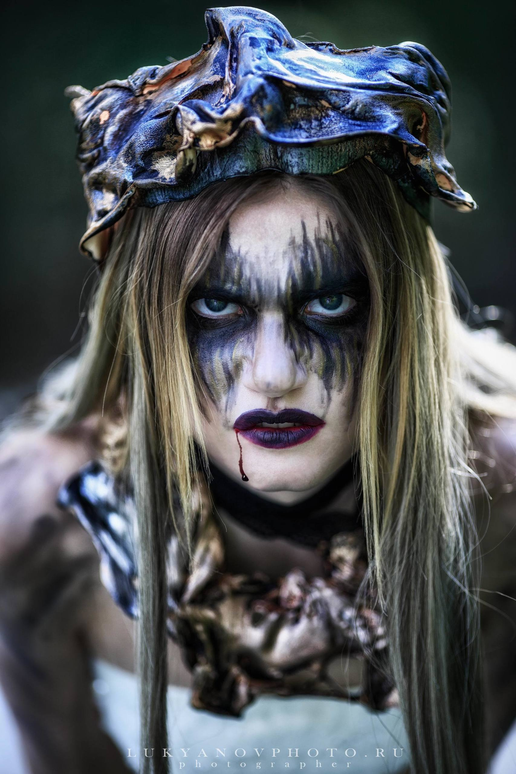 Фотограф - Лукьянов Виталий Тульская область г.Новомосковск
+79105549994
фотопроект "Мертвая невеста" 
#lukyanovphoto #luky_photograph